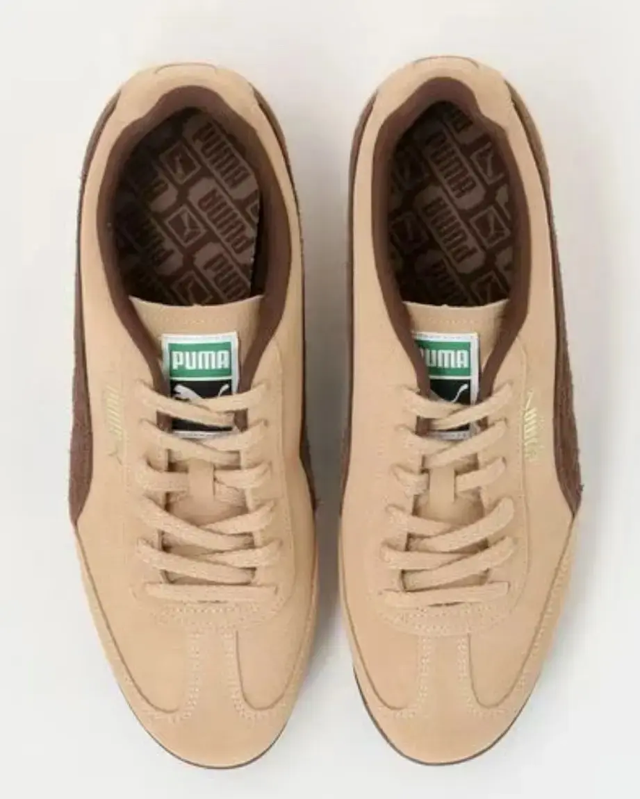 大人カジュアルに映える秋冬スニーカー