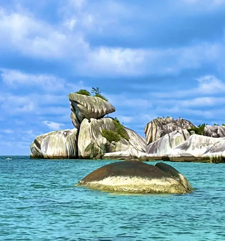 岩の島
