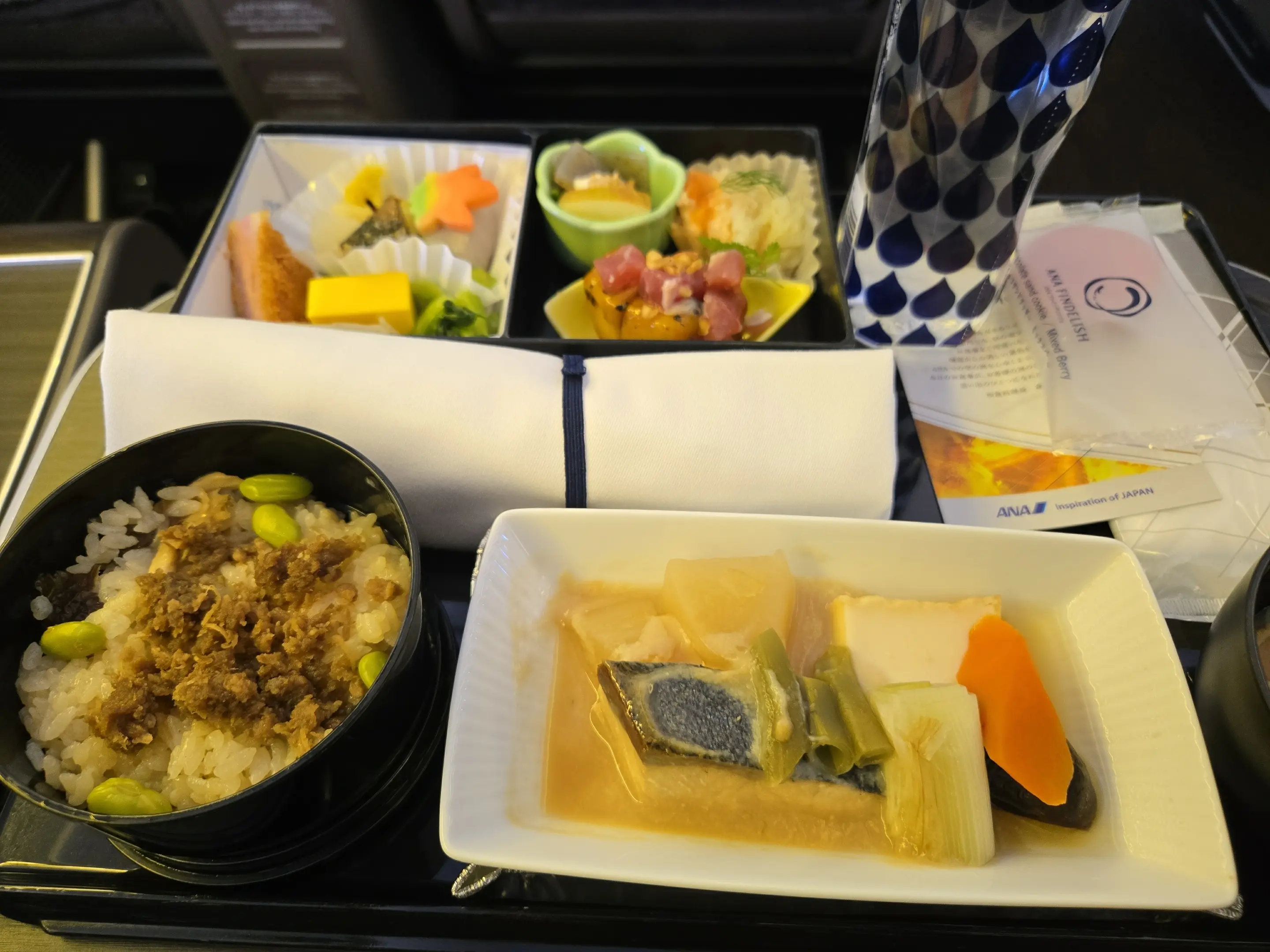 コーディネートで振り返る10月〜今年はホワイト多めの秋コーデ_1_6