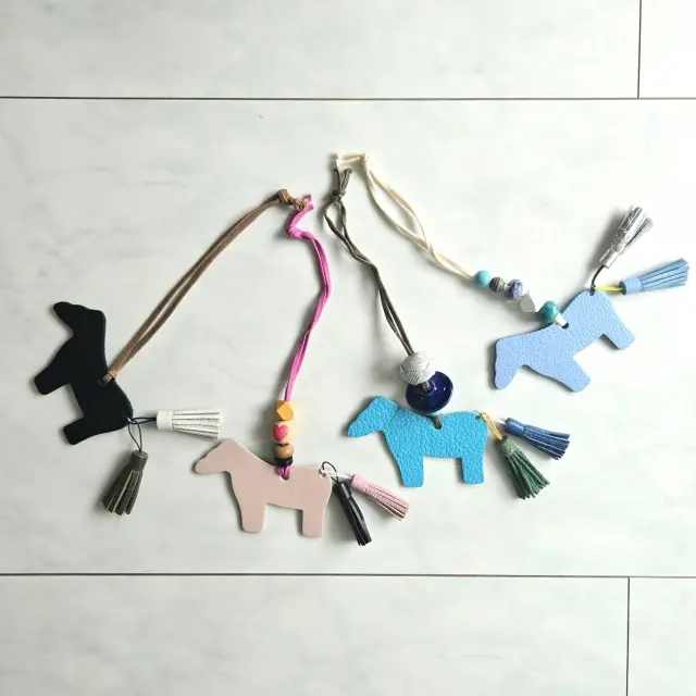  午年に選びたい馬具柄スカーフと乗馬風ブーツ_1_6