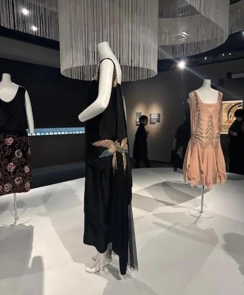 虎屋　銀座　クリスマス　ESPRIT C. KEI GINZA エスプリ セー ケイ ギンザ　キャビア フレンチ　三菱一号館美術館
