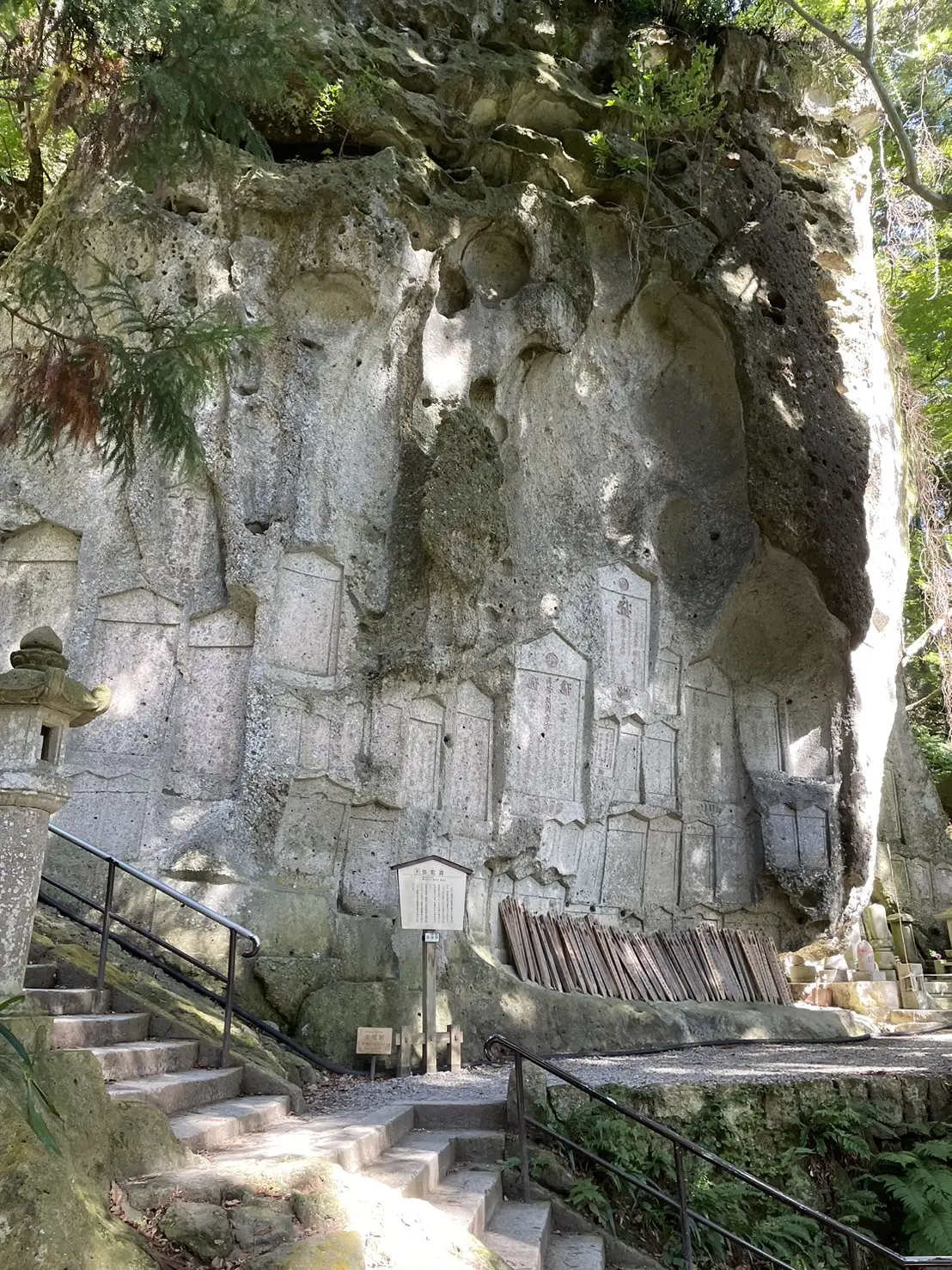 弥陀洞（みだほら）　立石寺　山寺