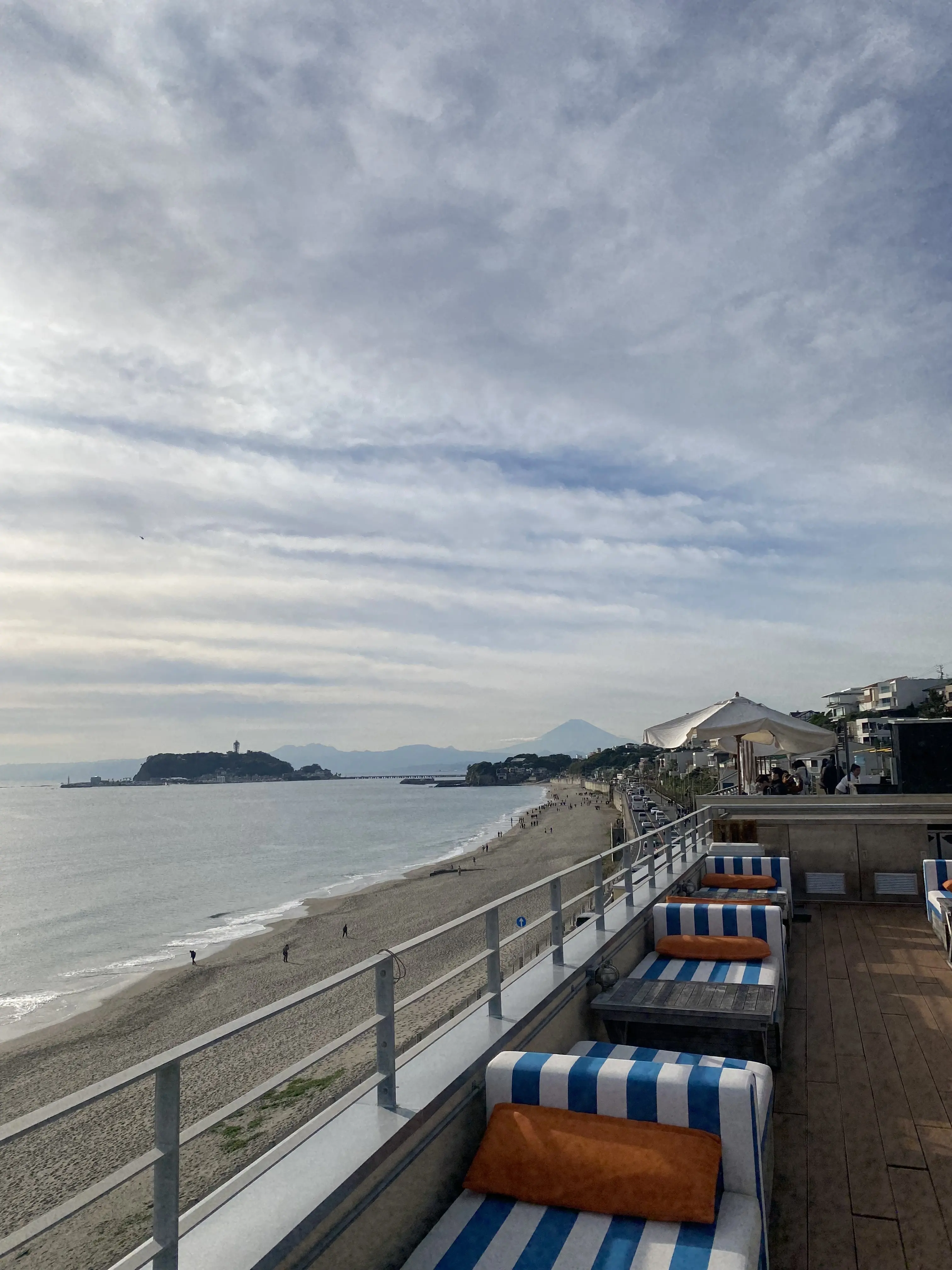 ハーフコートで秋の装いをアップデート_1_14-2