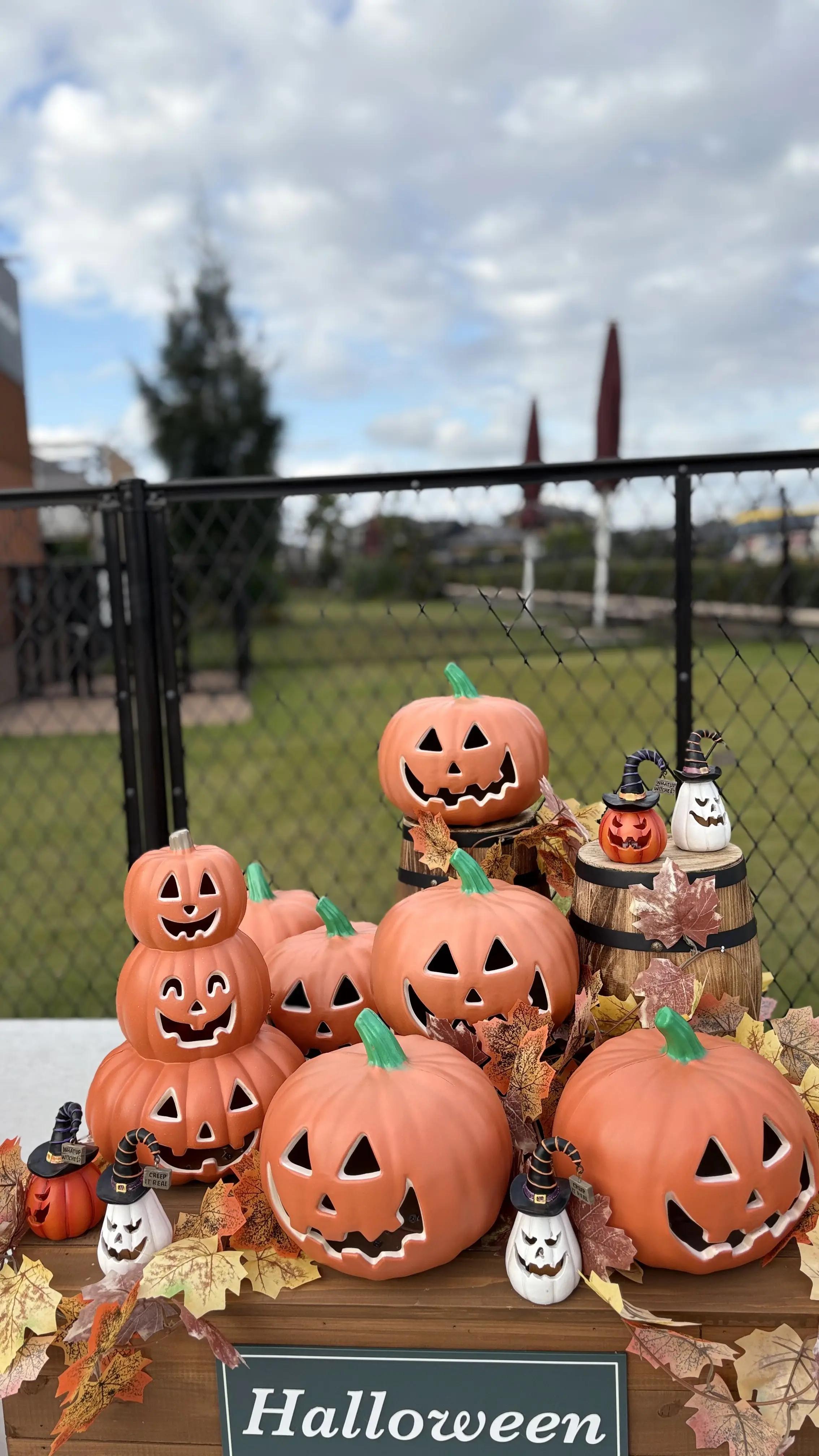 木更津アウトレット　ハロウィン　ディスプレィ