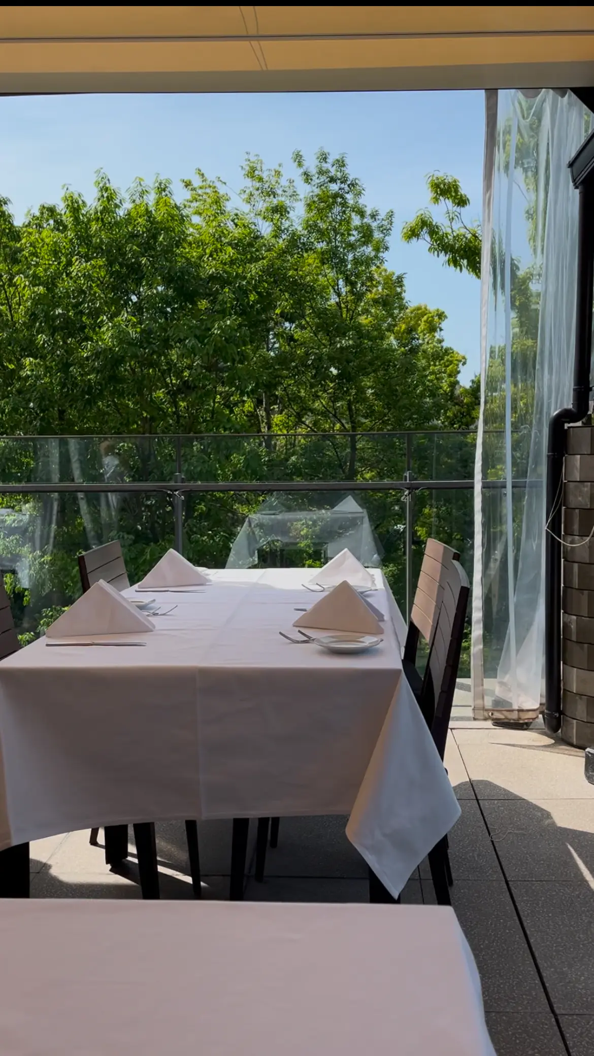 初夏にテラス席が最高のランチ＆オシャレなゴルフウェア_1_3