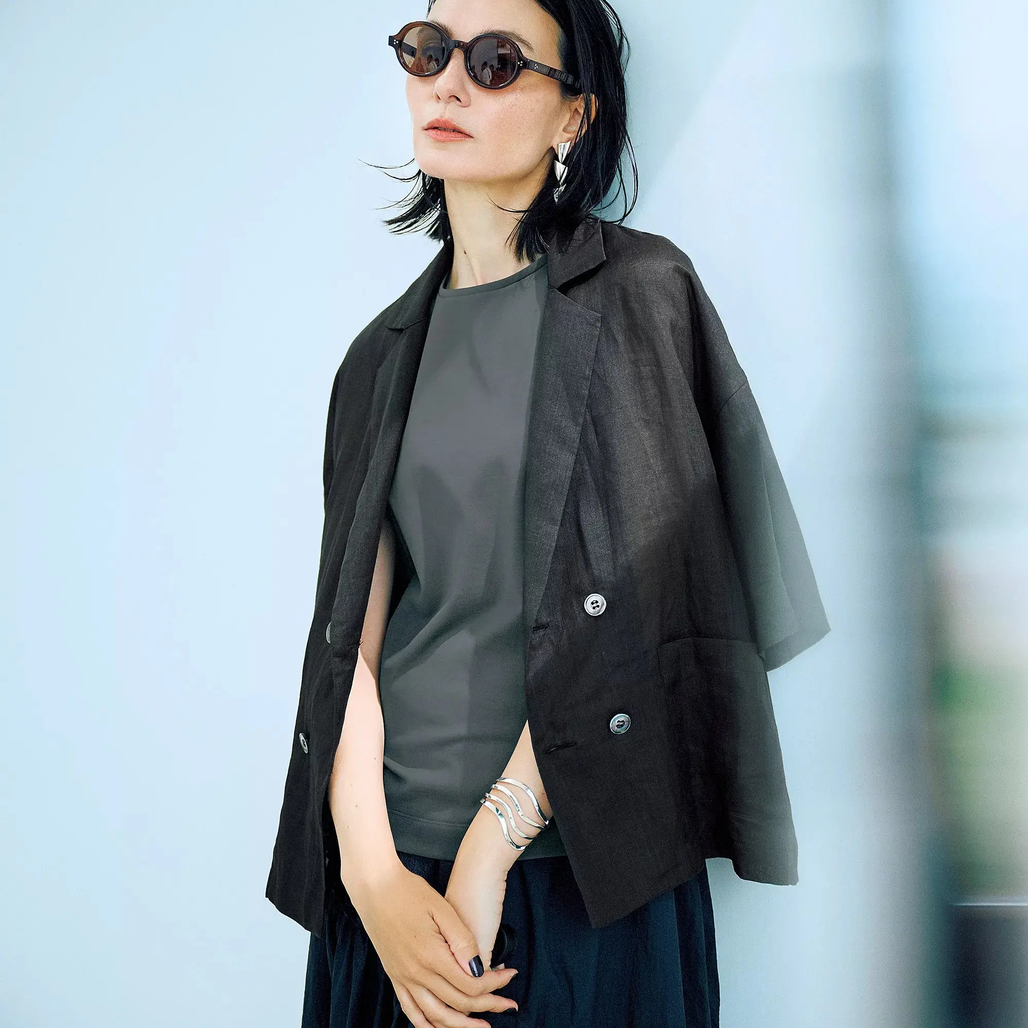 涼しくラクにスタイルアップ！ 坪田あさみさんに聞く「おしゃれの輪郭」のつくり方_1_12