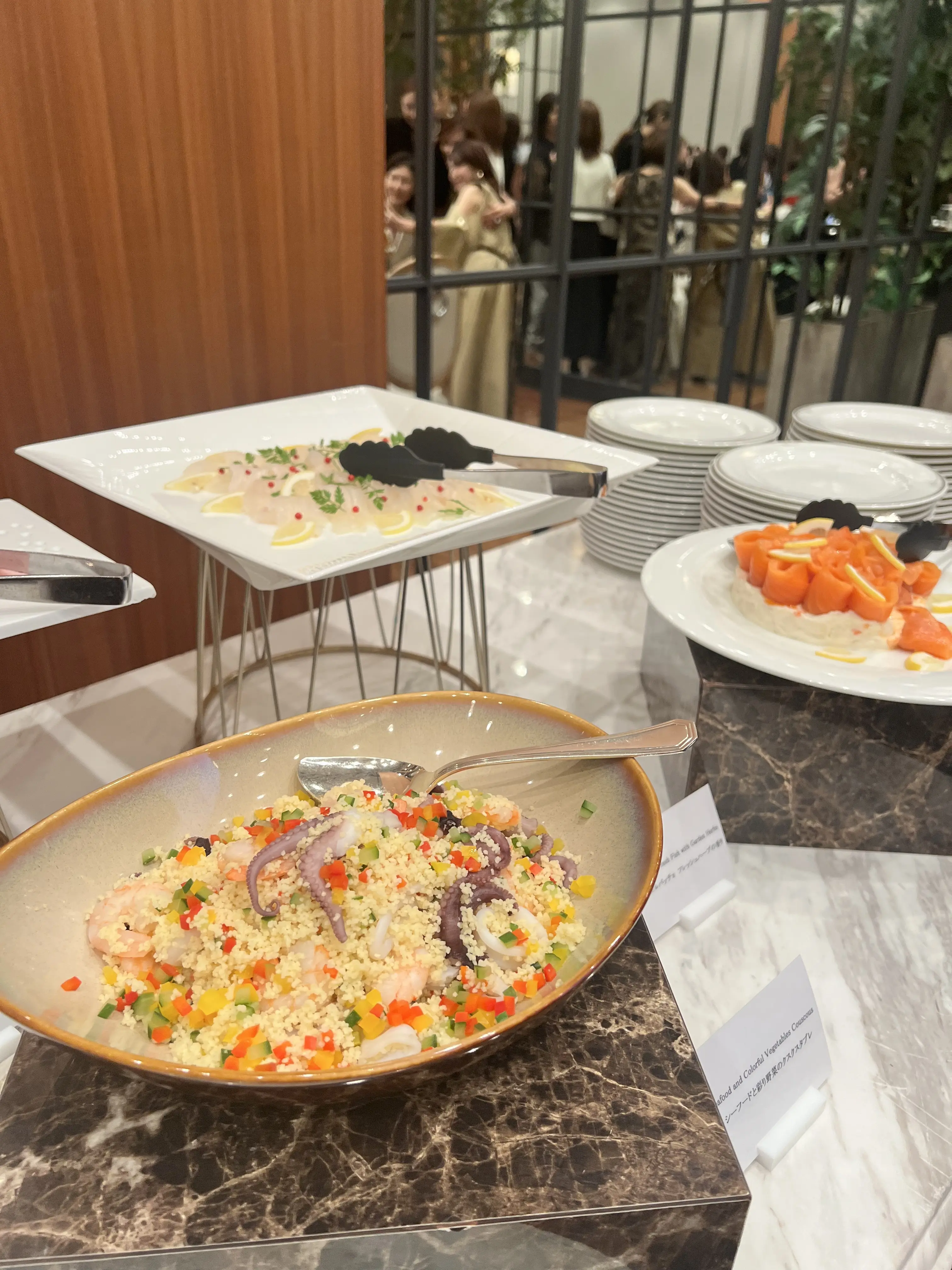 甘すぎない大人チュールブラウスで『ソワレ・ドゥ・エクラ2025』へ_1_7-3