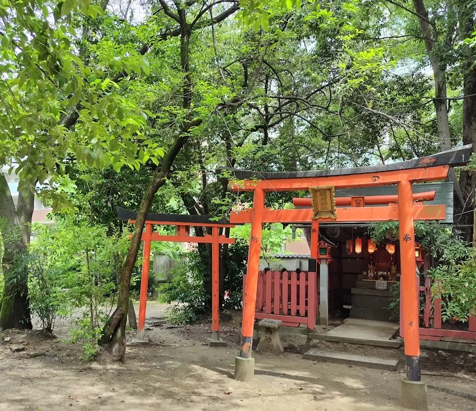 甲子園熊野神社　稲荷神社
