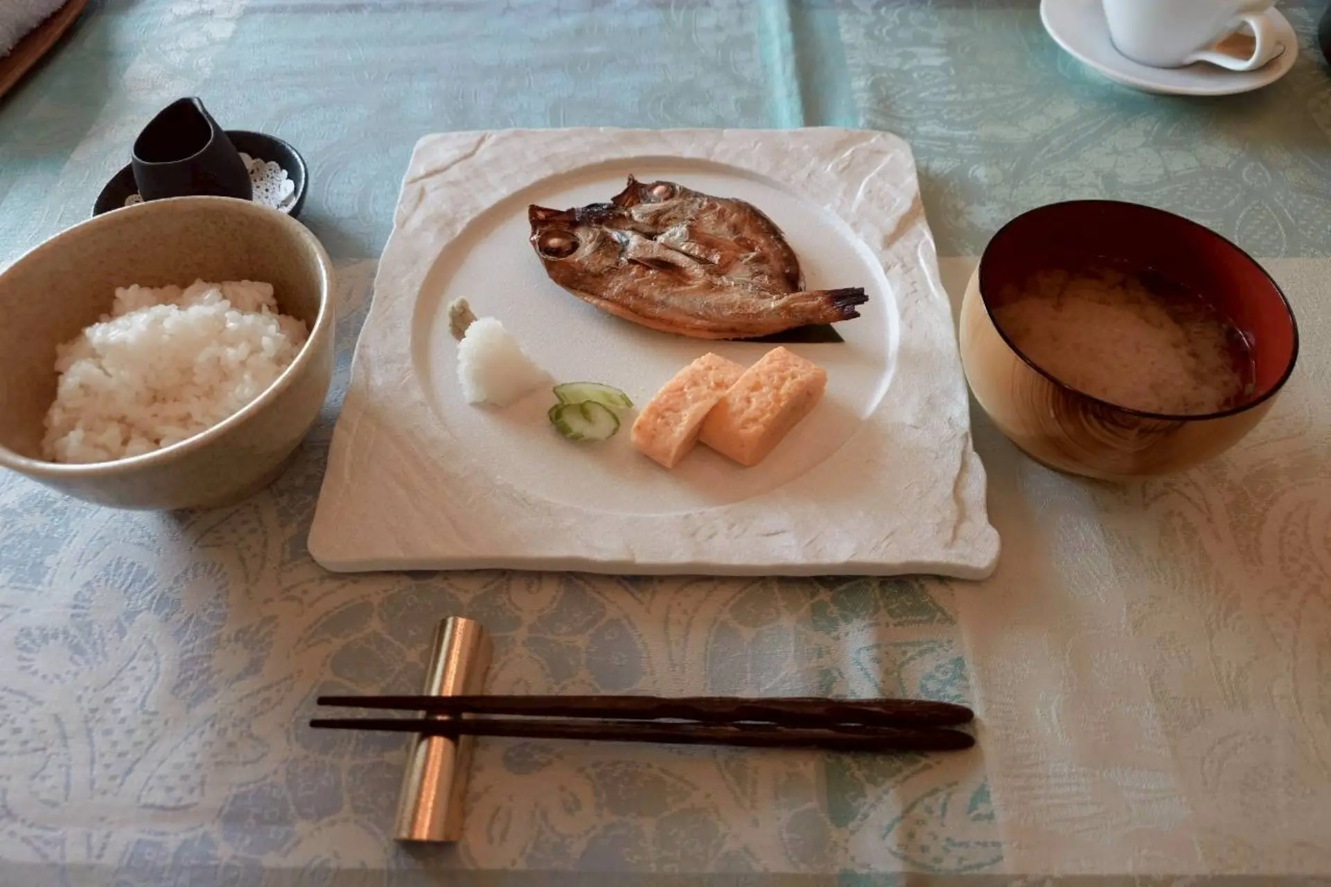 湖畔の洋館 かたくらシルクホテル