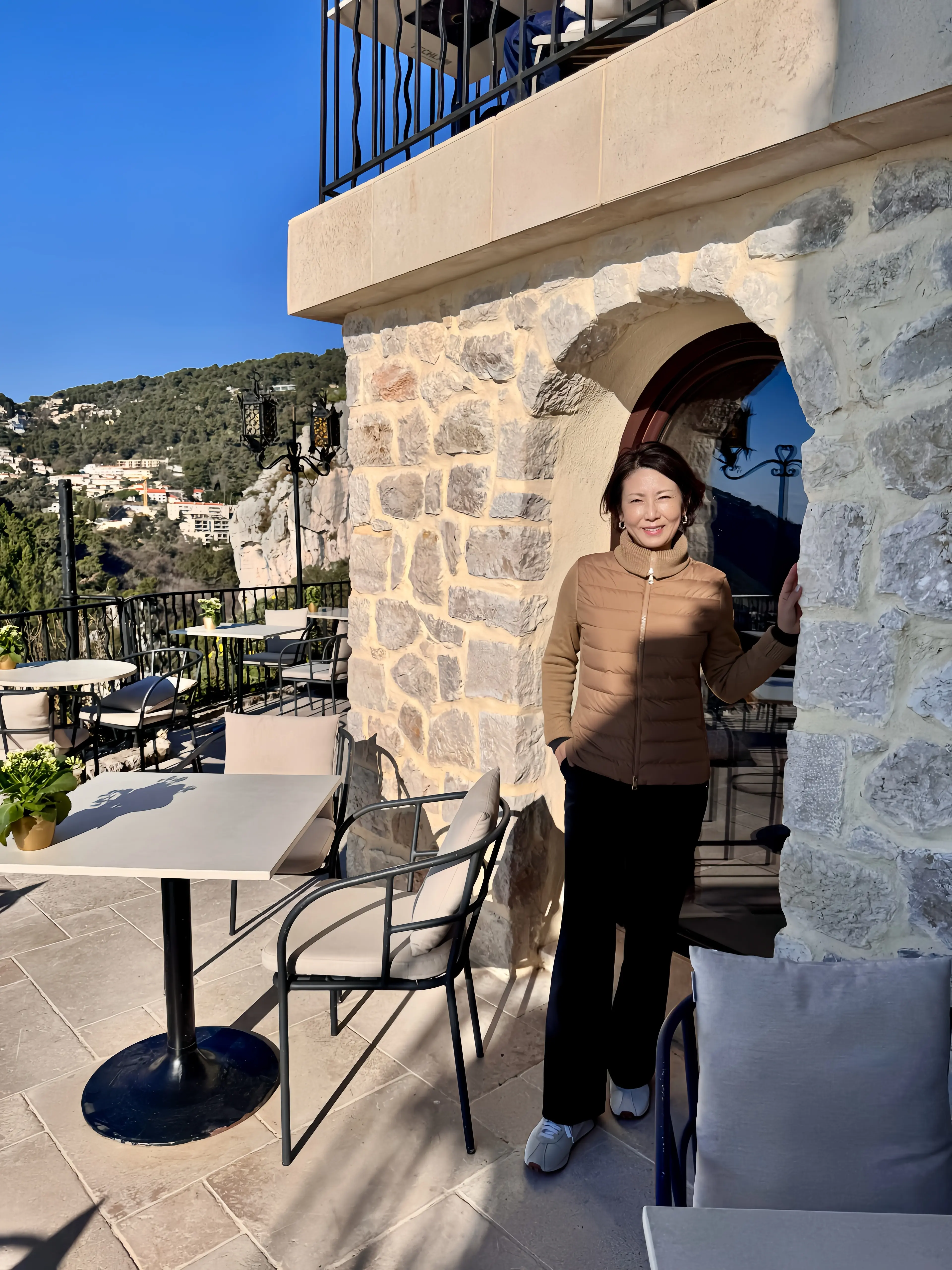 動きやすさと上品さを叶える旅先ランチコーデ🇫🇷話題のフランスエズ村へ_1_21