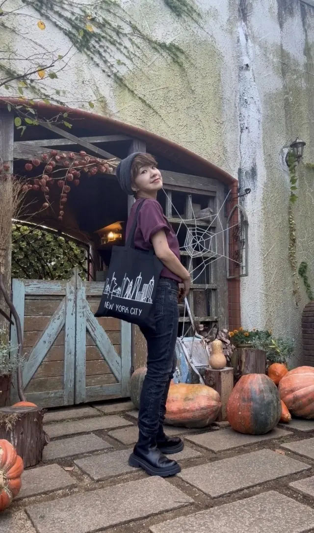 R13のブラックデニムで大人カジュアルコーデ。一足早くハロウィンフェアに！_1_5