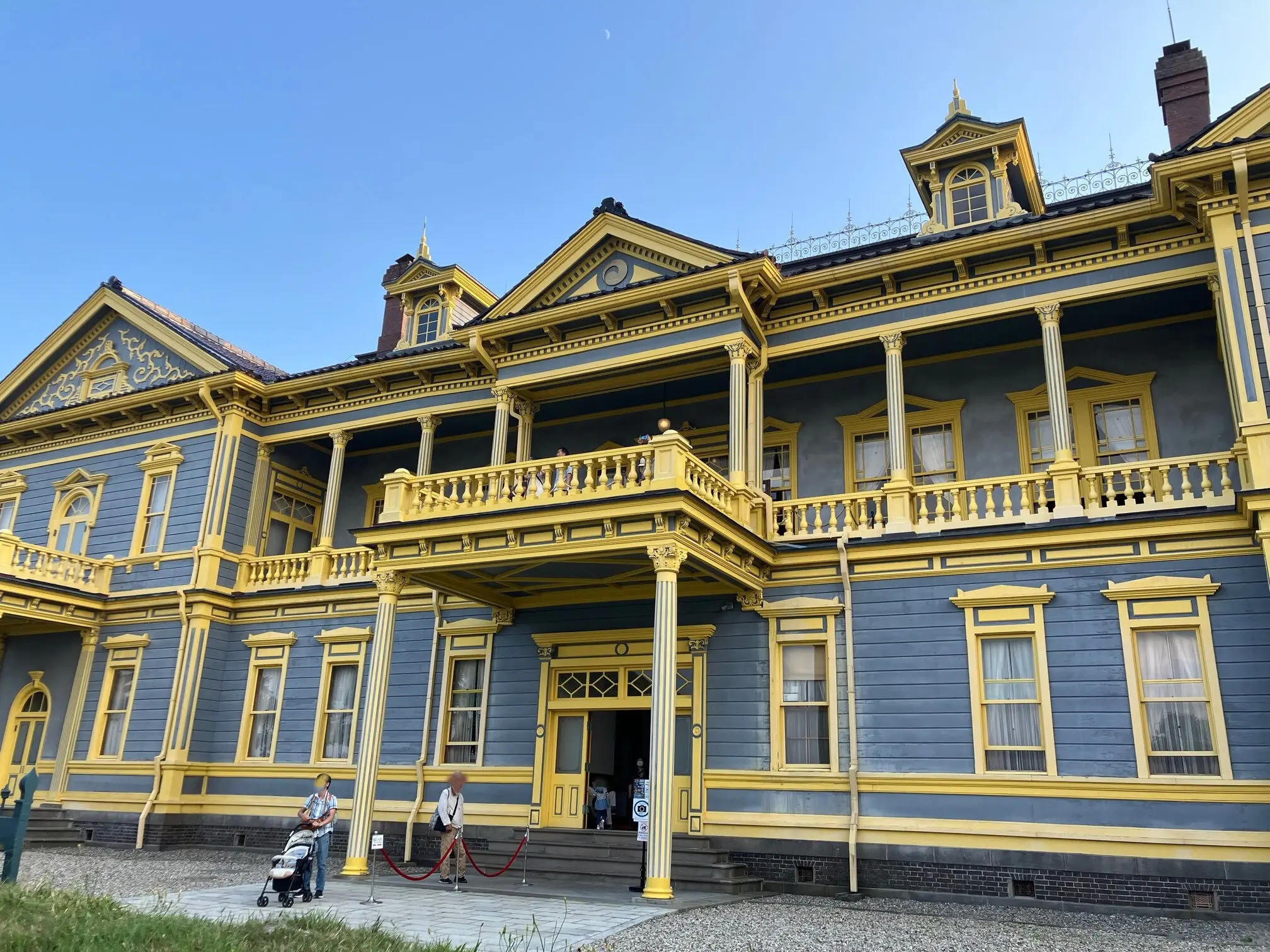 函館　センチュリーマリーナ函館　函館山　コナン　jマダム  金森赤レンガ倉庫　 函館山ロープウェイ　百万ドルの夜景　セコマ　セイコーマート　函館朝食ビュッフェ　旧函館区公会堂　函館ザンギ堂