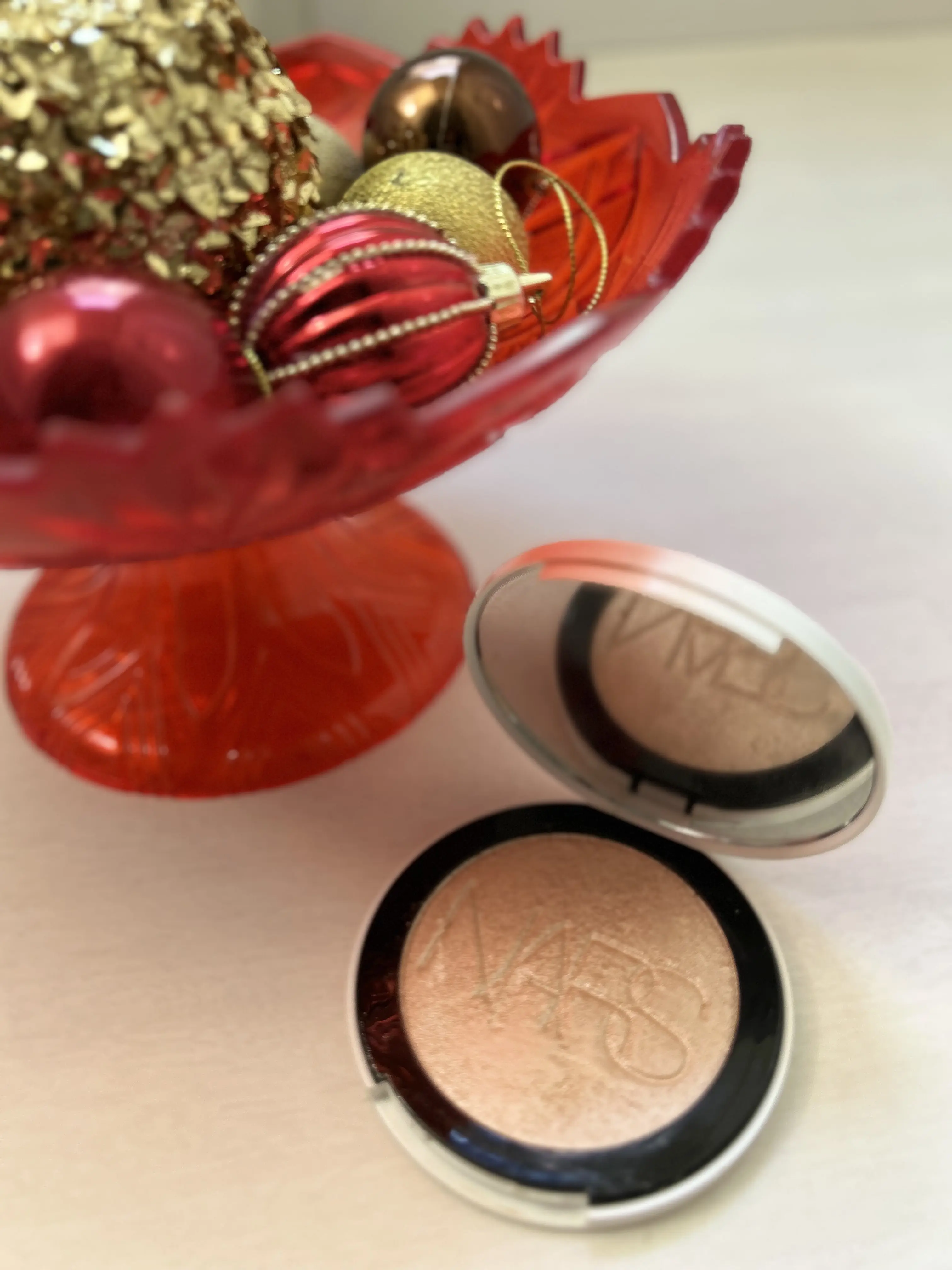 NARSライトリフレクティング　ルミナイジングパウダー