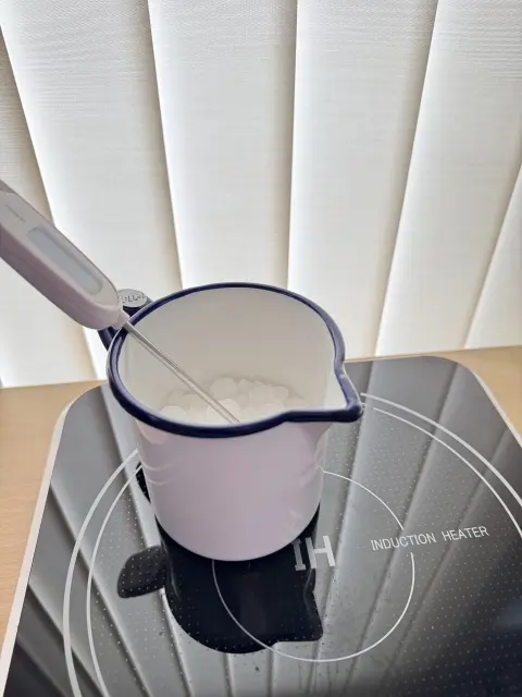 【ホリデーシーズンにキャンドルを】インテリアを彩るボタニカルキャンドル作り_1_2