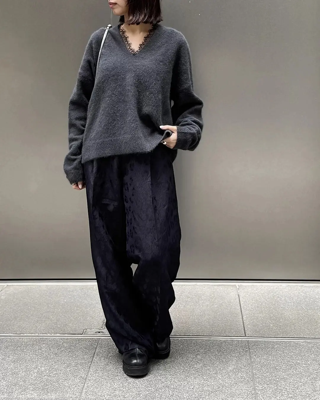 《Room no.8 for E by eclat》可憐さと品を両立。冬の主役“ヘアリーレースニット” 【50代ファッション】_1_6