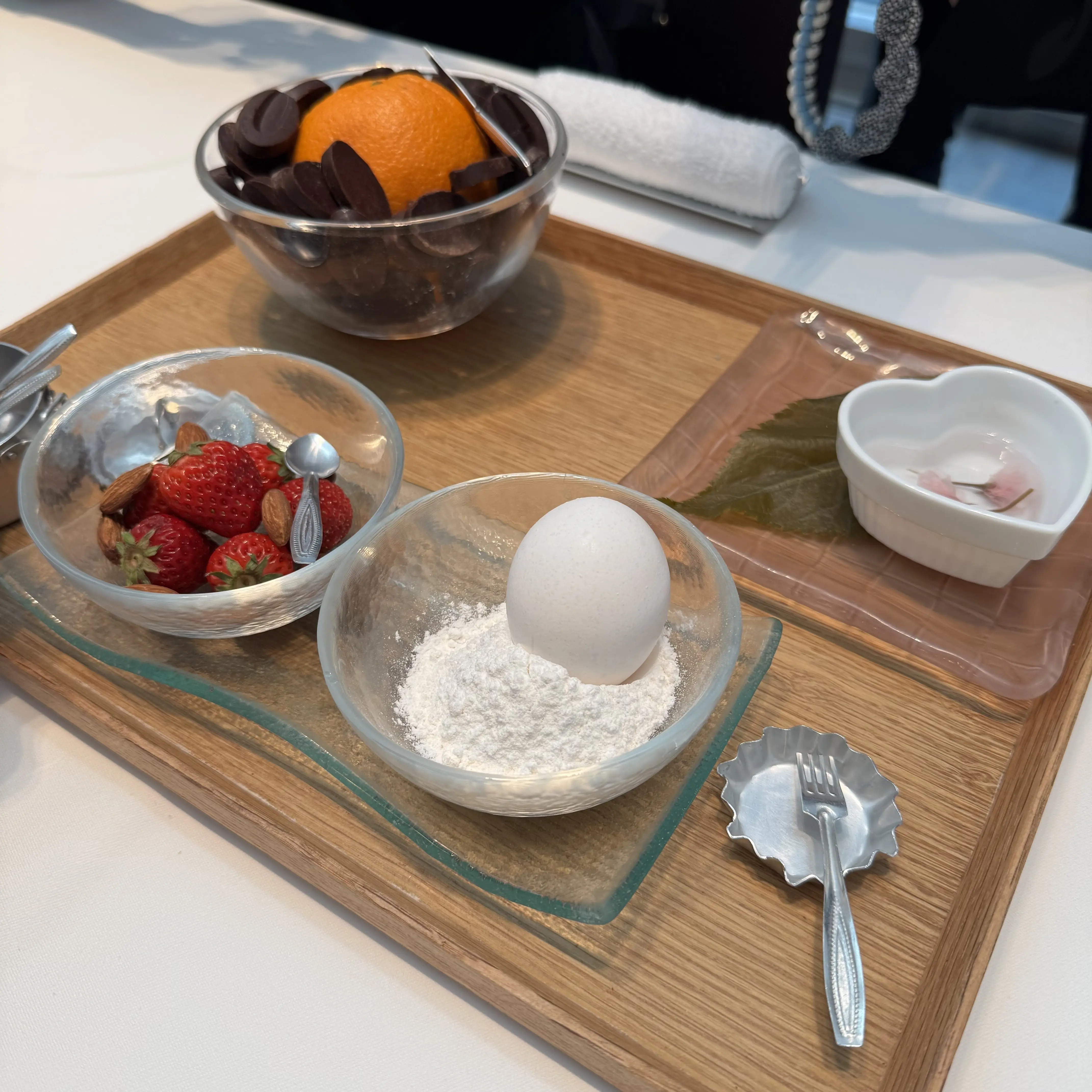 初めましての銀座ランチは太陽色のニットで_1_6