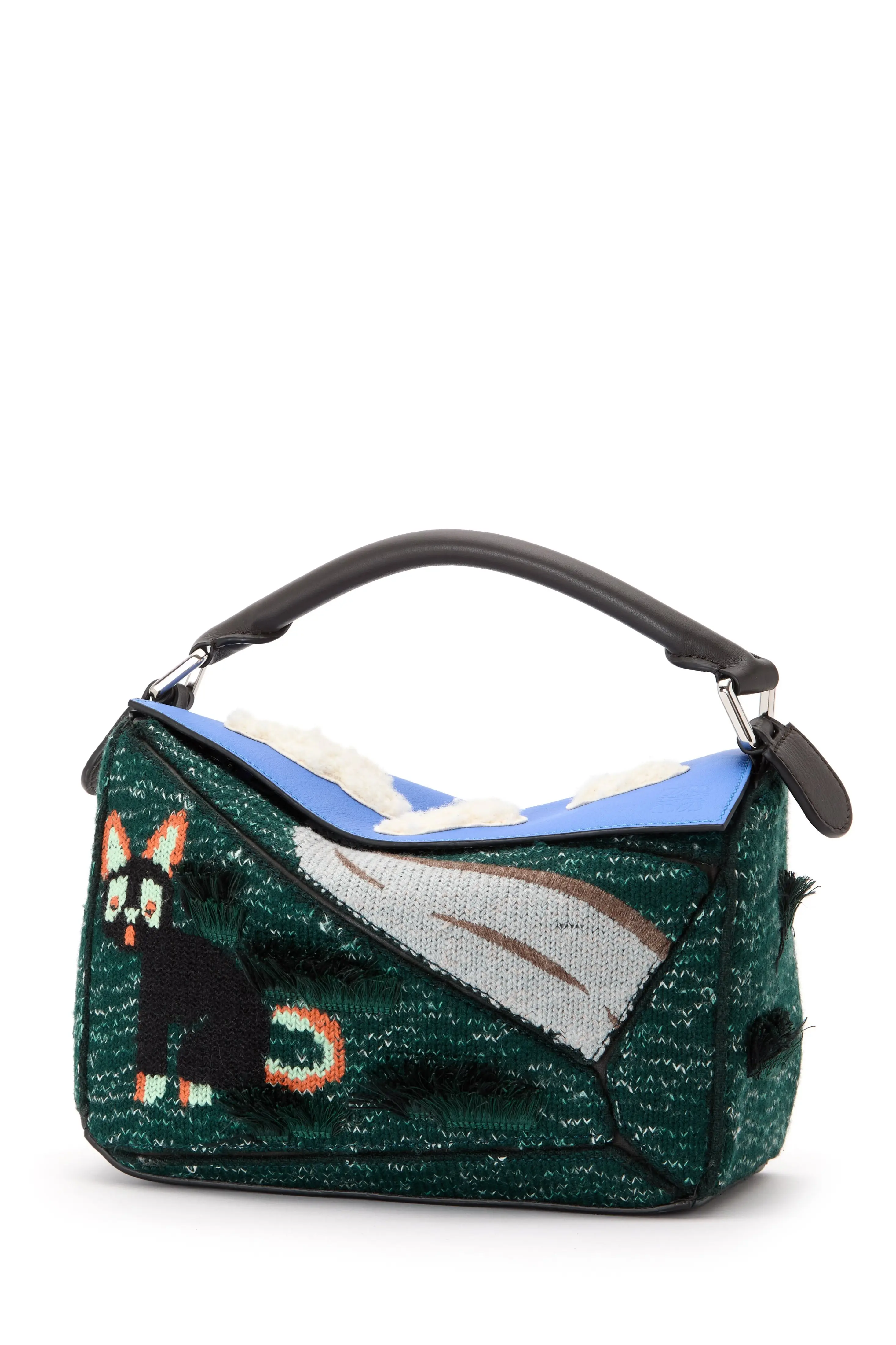 【eclat’s pick up】愛らしい猫がモチーフ。ロエベのバッグ＆ニットアイテムでホリデーを彩って_1_2-1