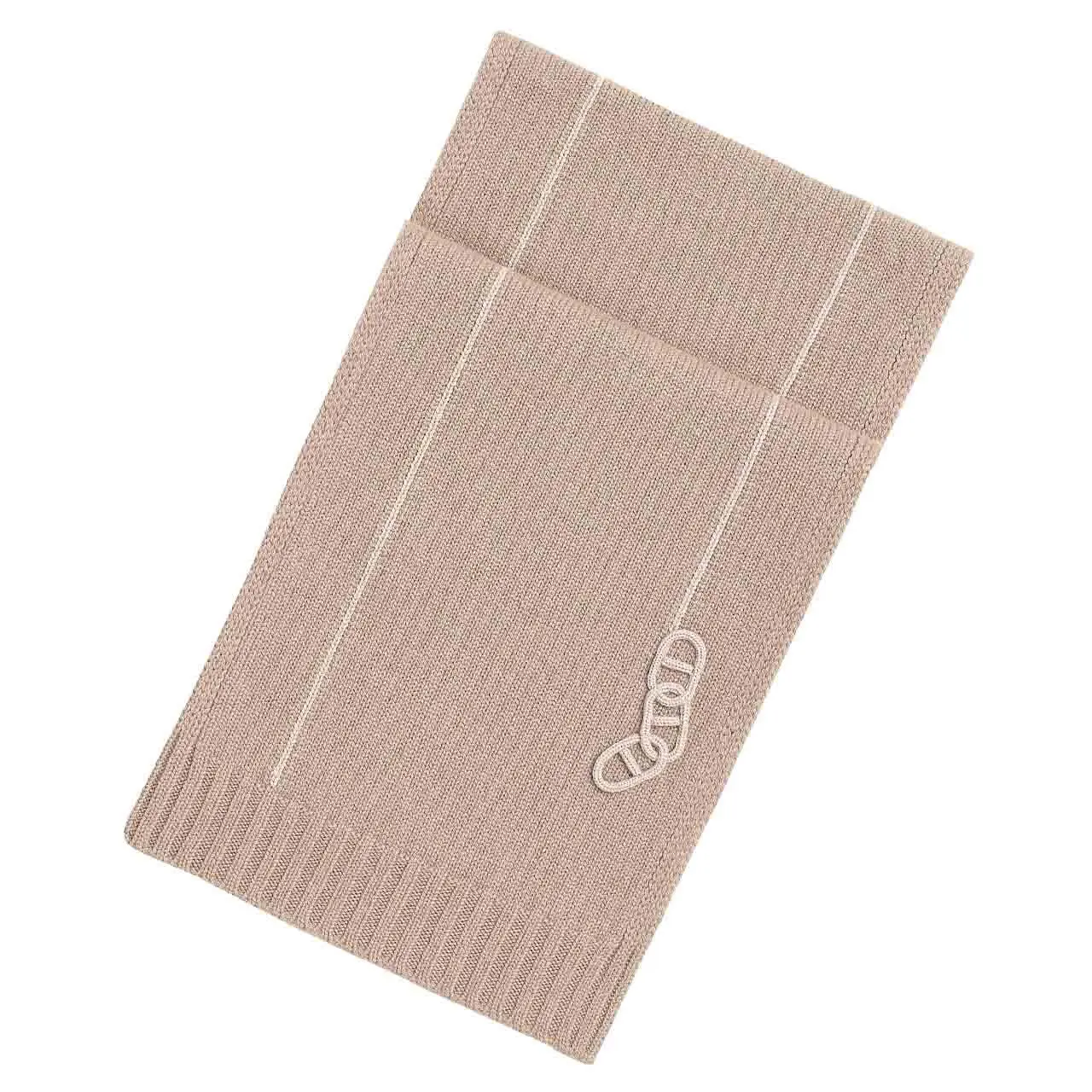 心ほどけるしなやかな風合い。 たっぷり贅沢なボリュームで カシミヤの豊かなぬくもりを謳歌