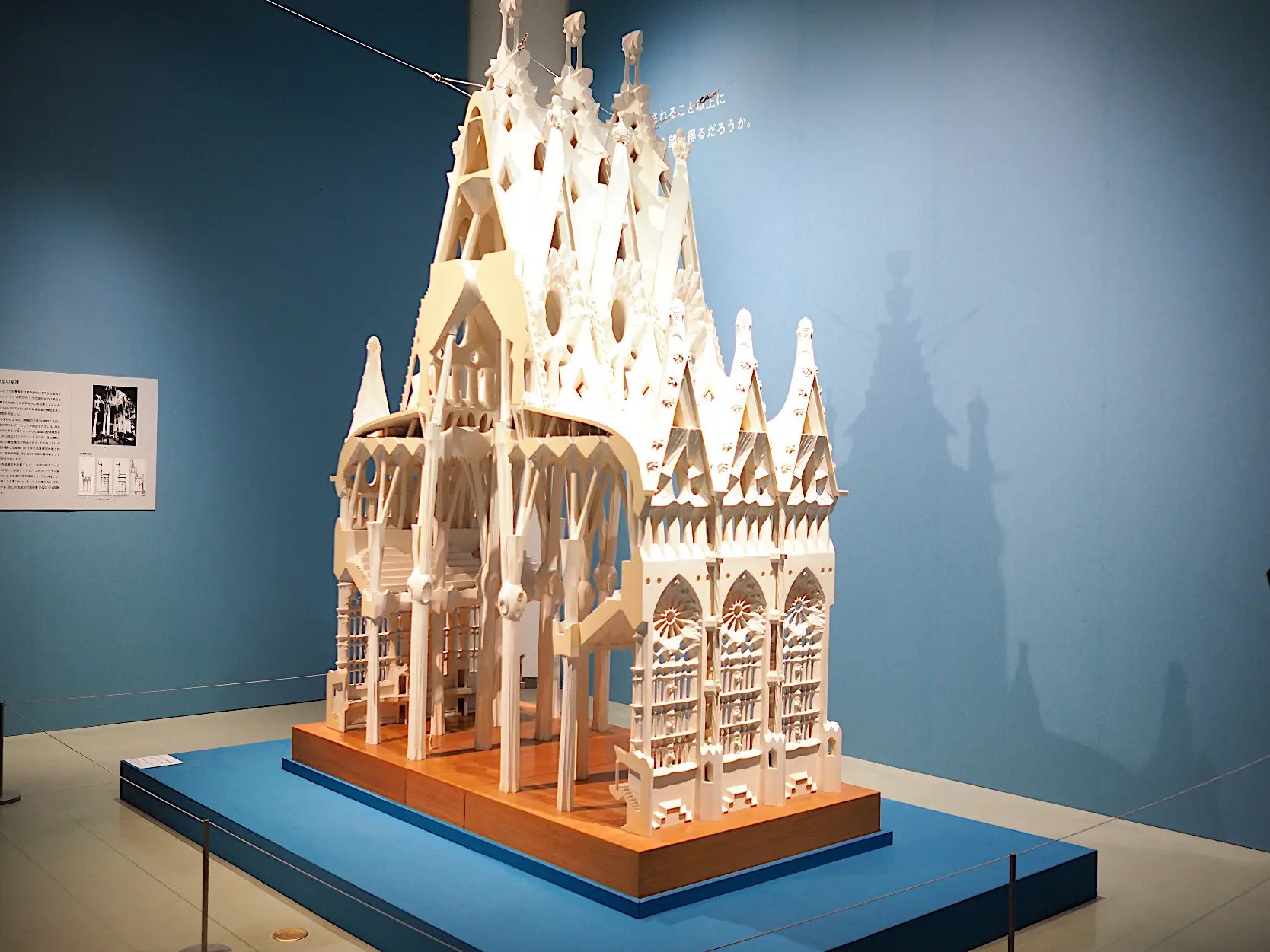 サグラダ・ファミリア聖堂、身廊部模型　2001-02年