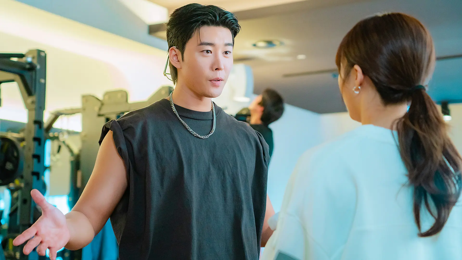 韓国ドラマ　新作　Ｕ－ＮＥＸＴ　イ・ジュニョン　「Apink」のチョン・ウンジ　『恋も鍛えてくれますか？-24時フィットネス-』　劇中シーン