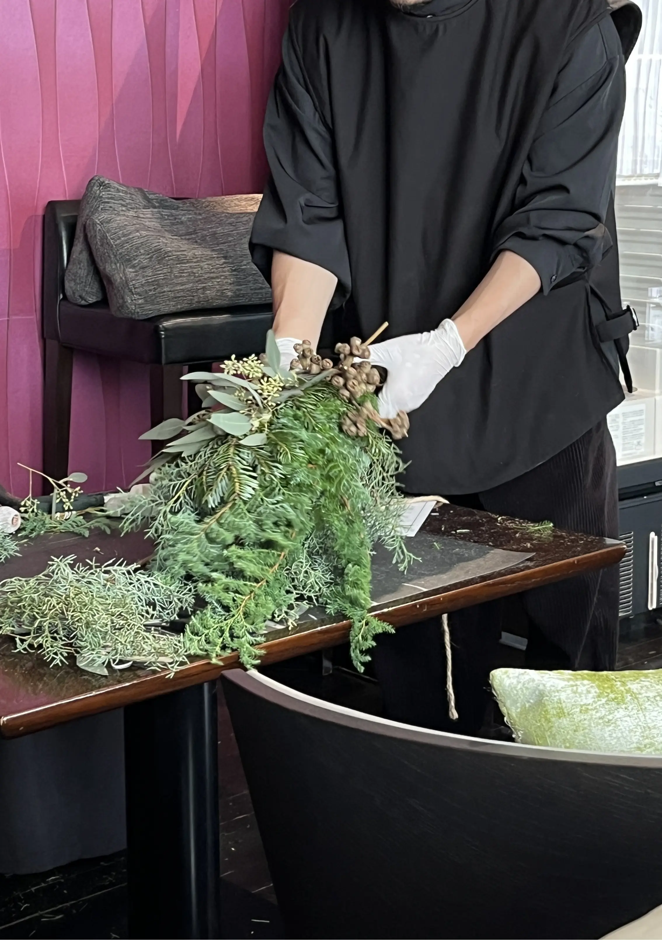 大人気フローリストのクリスマススワッグレッスンで一気に華やかムード_1_4