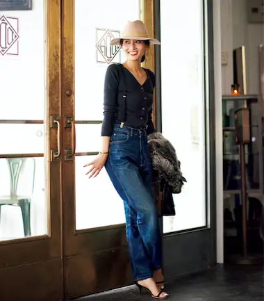 編み込みがポイント 小ぶりレザーで大人ナチュラルコーデ 大きいさん」ライター坪田あさみさんの”ボリュームボトム”の
