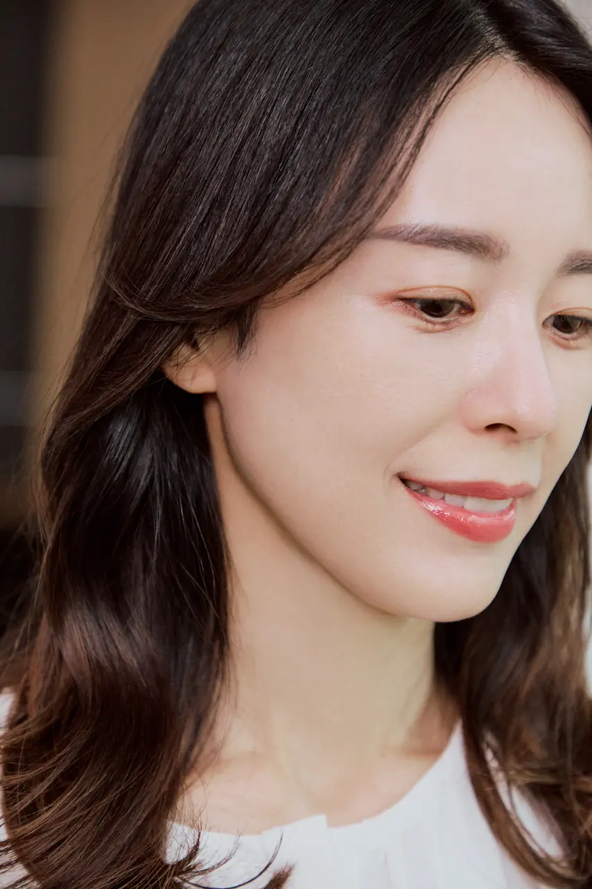 Webエクラ 　セミロングヘアスタイルのポイント