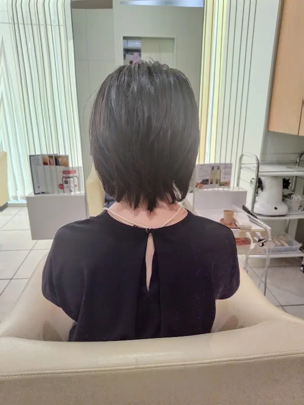 丸さと軽さの夏のミディアムスタイル_1_3
