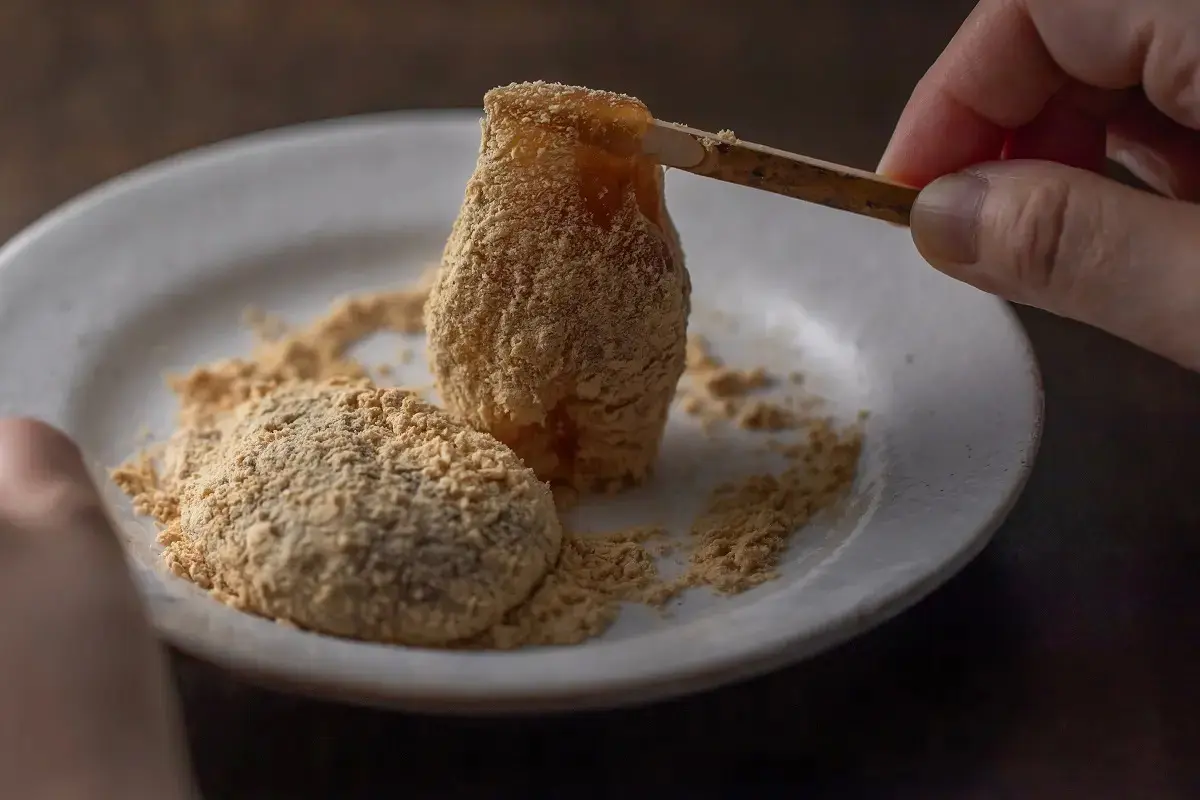 ツバメヤの「黄金（こがね）わらび」