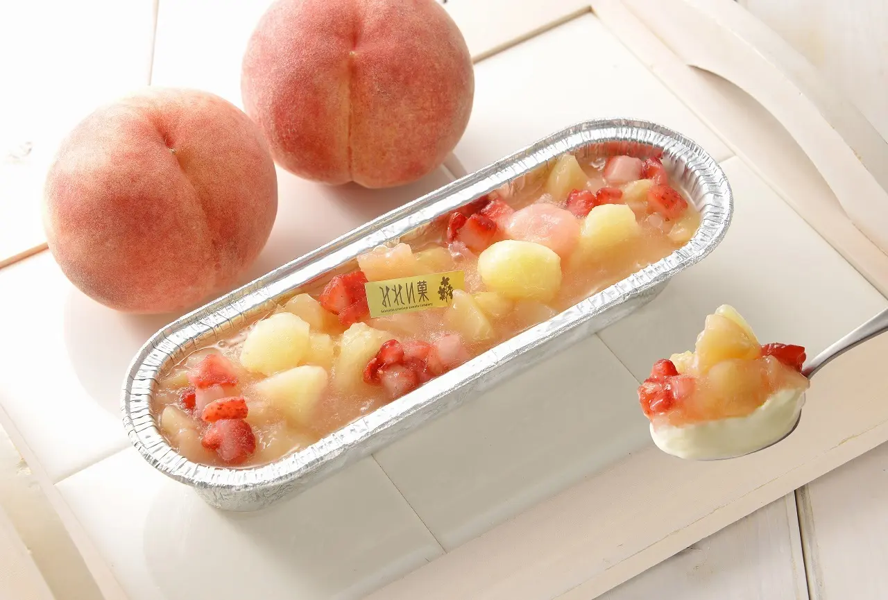 北海道・新千歳空港のおすすめ土産、予算3000円 みれい菓の「札幌カタラーナ 白桃マスカルポーネ」