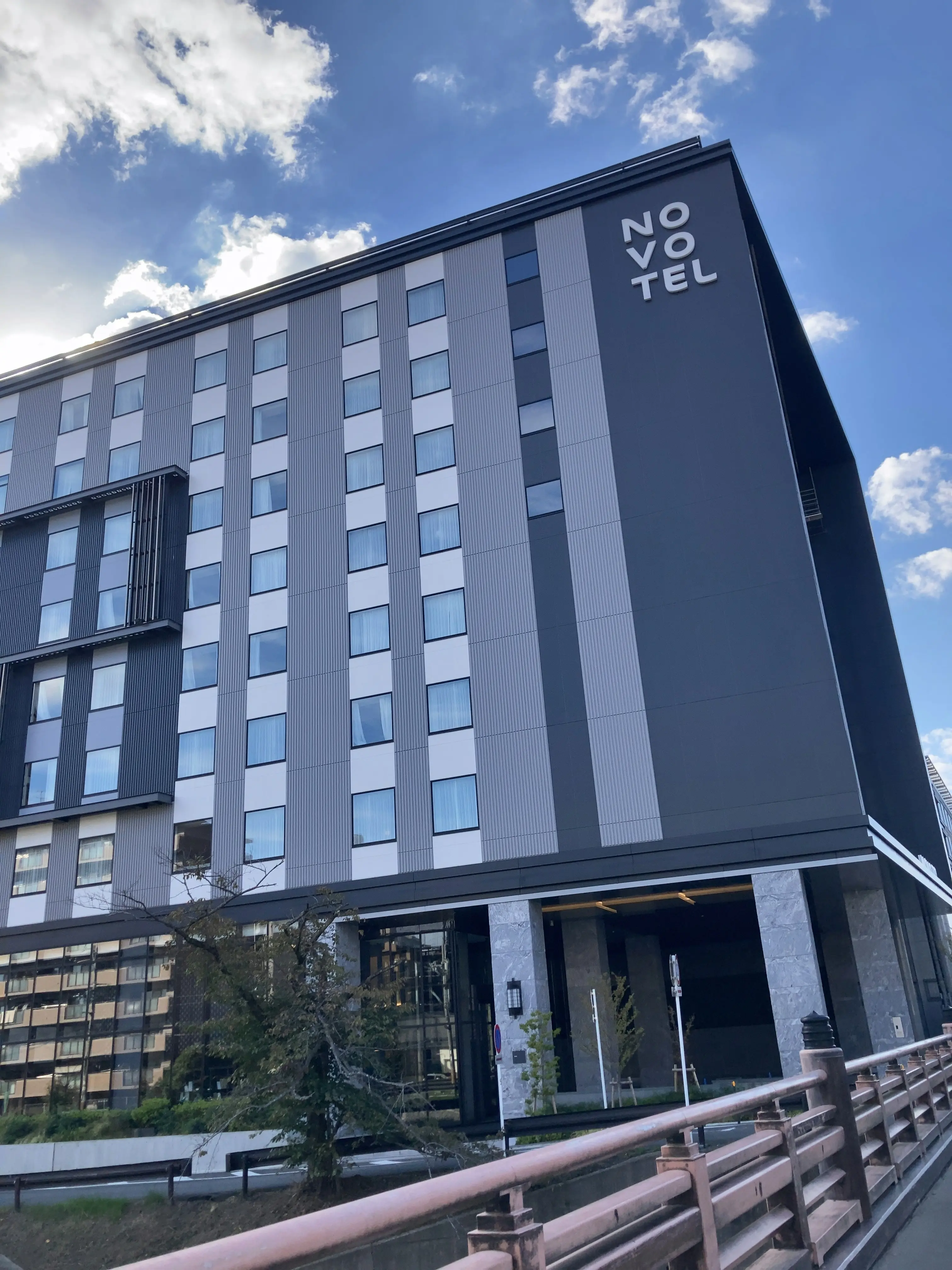 ホテルランチ　アフタヌーンティー　エクラ