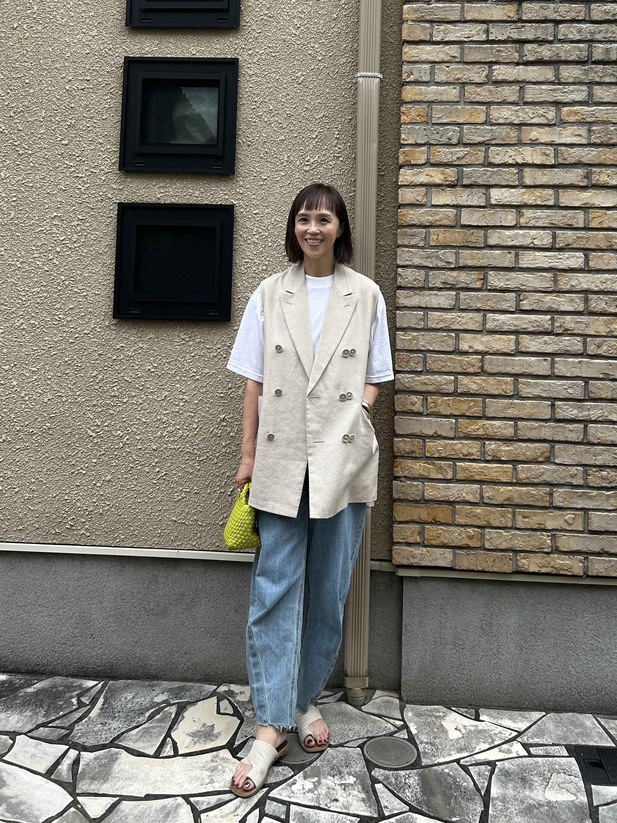 コーデの主役は麻です。麻は大人が着こなせる特権素材。 麻100%のジャケット&amp;ジレ_1_6