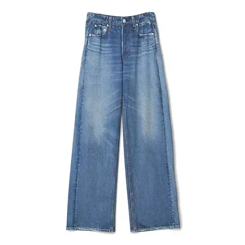 【50代 パンツコーデ】 あなたは美脚派？ラクチン派？大人の旬デニム3選_1_6