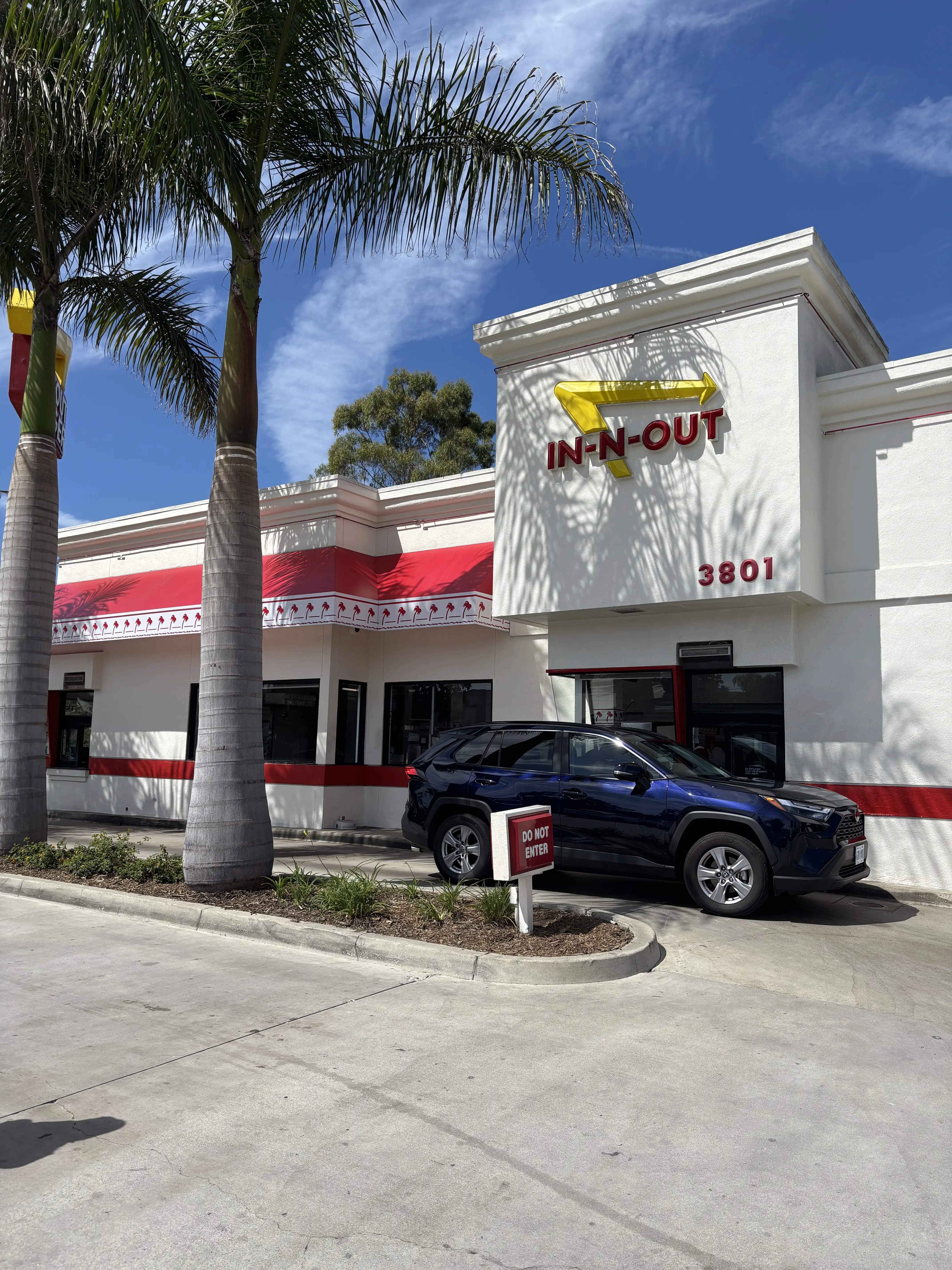 in-n-out ロサンゼルス ハンバーガー