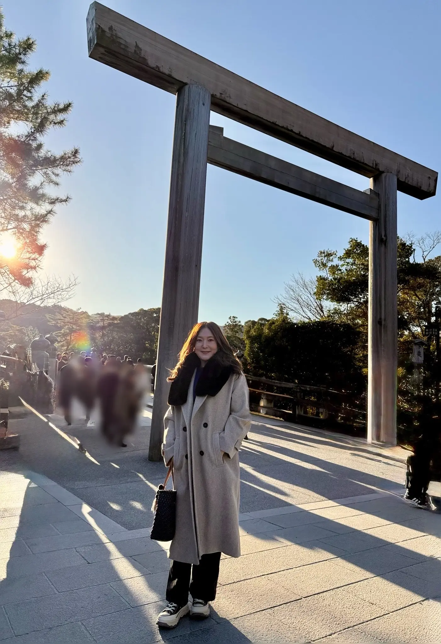 伊勢神宮　初詣　早朝初詣　午年　神馬　三重県　初日の出　ご来光　朝日　五十鈴川　荒祭宮　おかげ横丁　赤福　赤福本店　赤福餅　二見興玉神社　外宮　　内宮　夫婦岩　二見興玉神社　おみくじ　大吉　2026年　日の出
