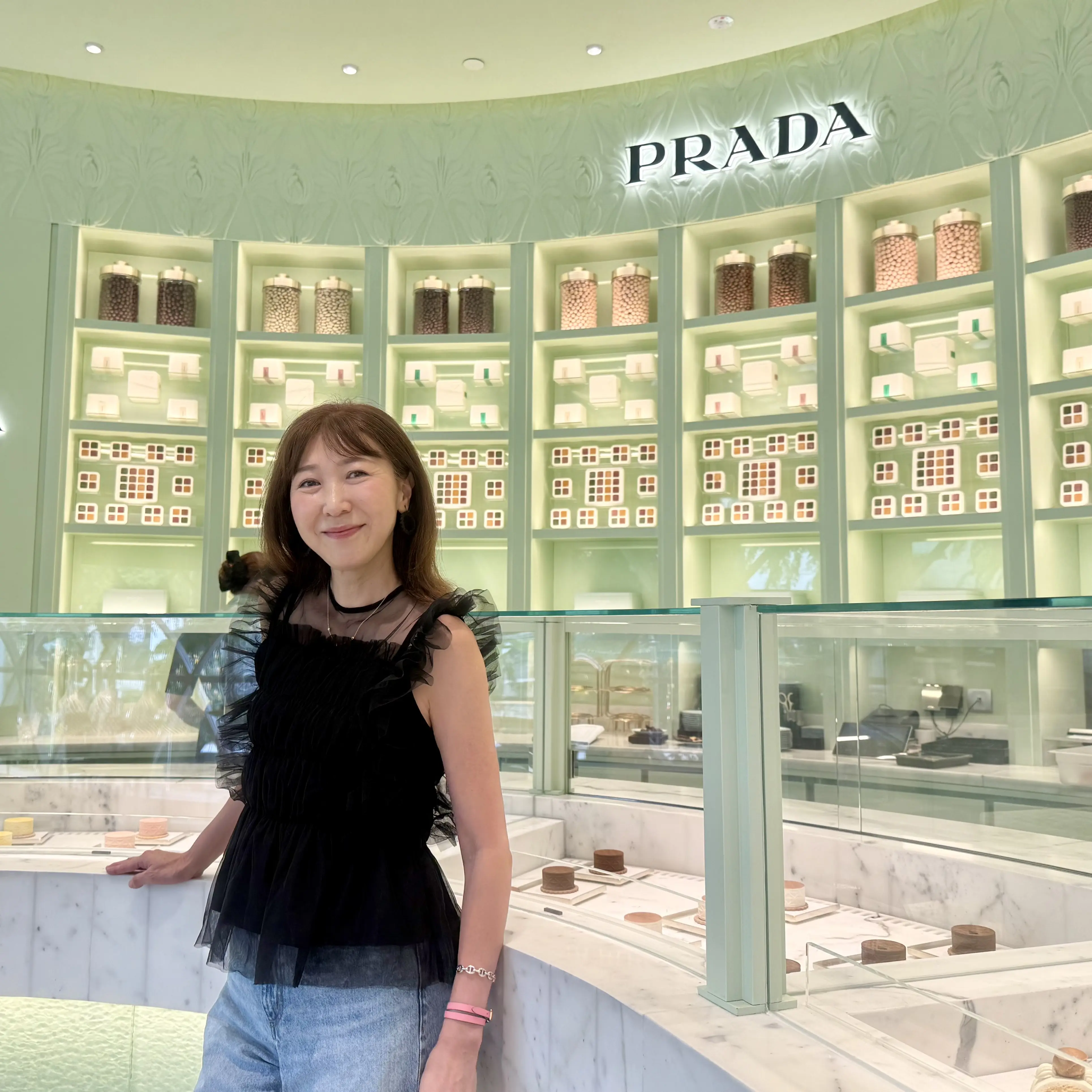 PRADA カフェコーデ