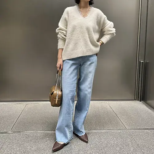 Room no.8 for E by eclat ヘアリーレースVネックニット ￥26,400