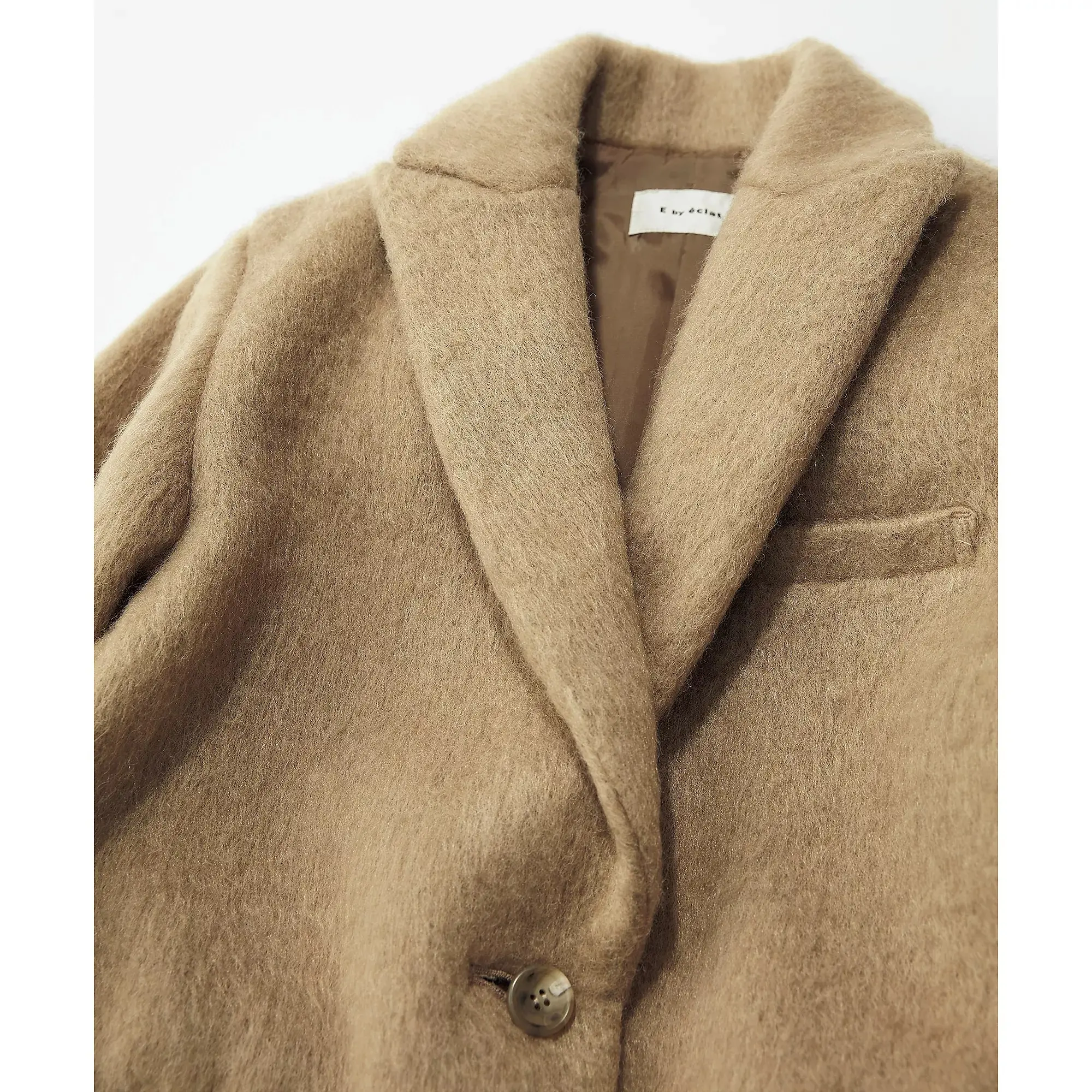 重さはいらない。暖かさと気軽さと上質さこそ、すべて。スタイリスト・福田亜矢子×E by éclat、大人のための「軽量コートジャケット」できました！_1_2