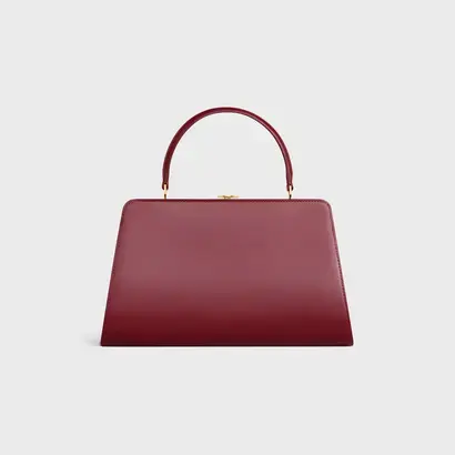 「セリーヌ アントワネット」のカラー展開は、ライスにボルドーとブラックを加えた３色