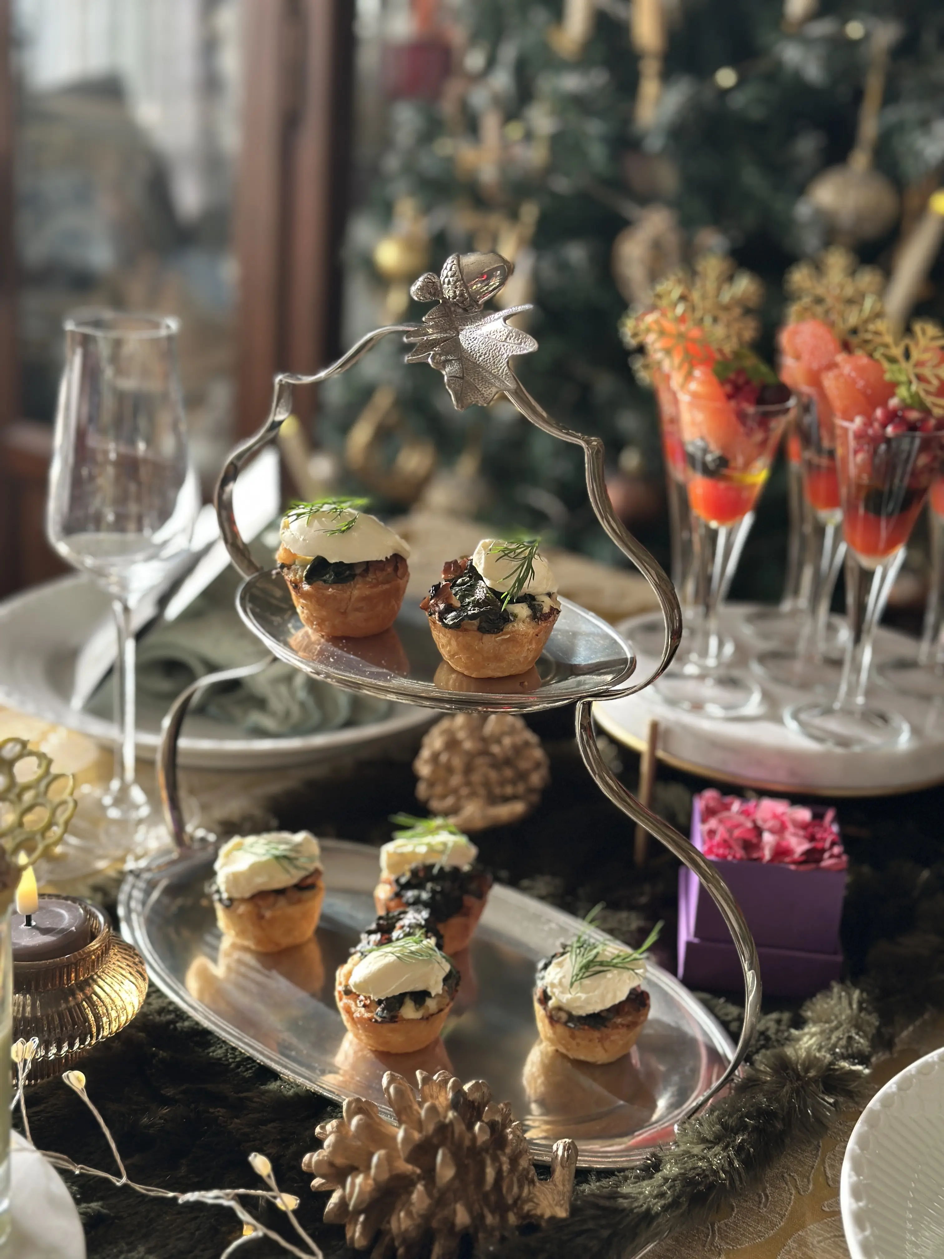 クリスマスカラーとしてZARAの赤トップス❤️を取り入れ、華やか気分で「パテ・ド・カンパーニュ」レッスンへ！_1_6-2