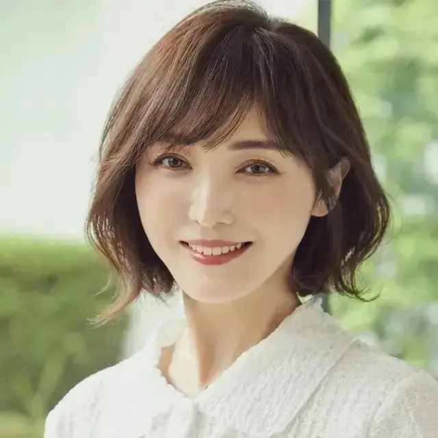 秋ファッションと好相性！シャツもジャケットもおしゃれに見える「大人のボブヘア」