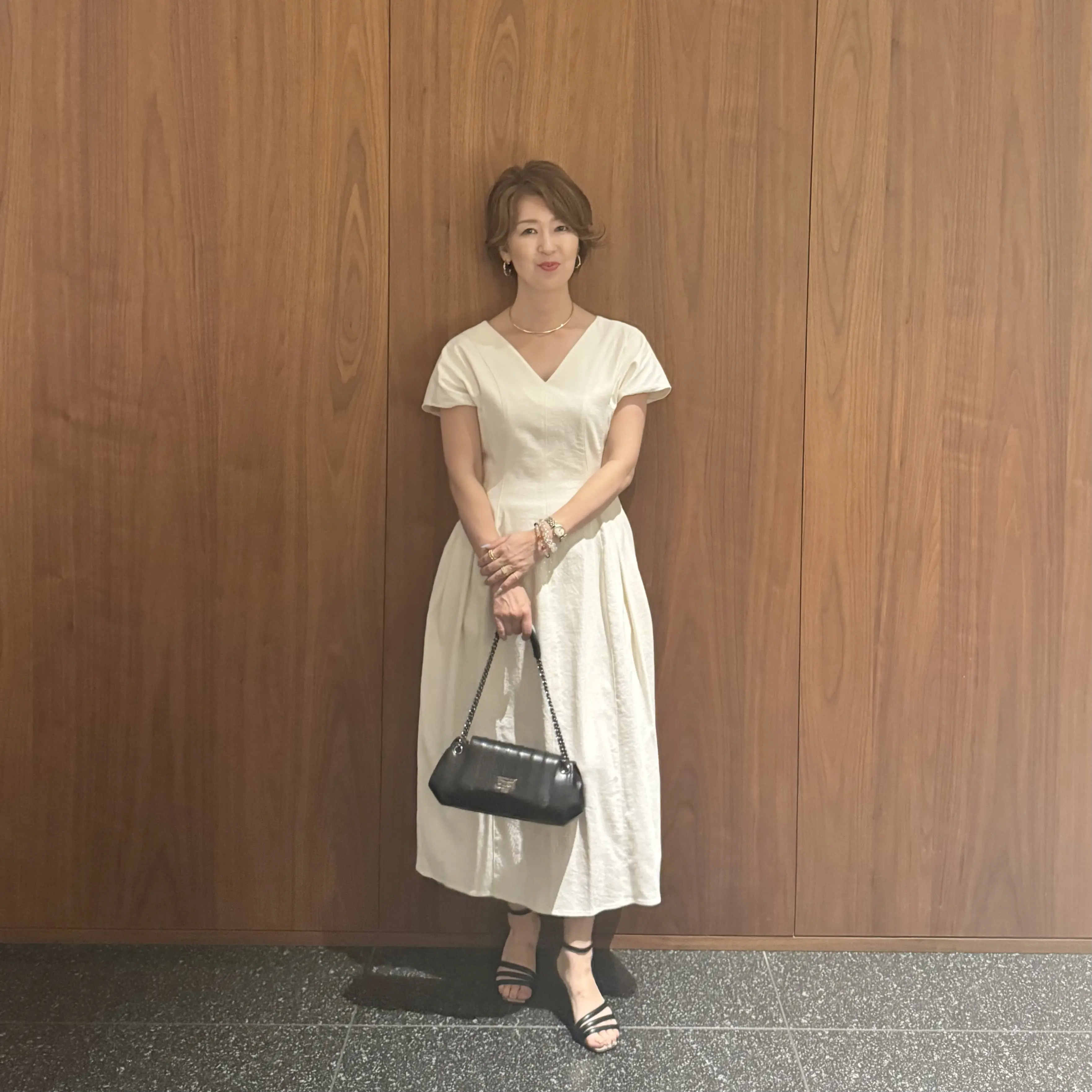 夏の白をまとって華やかな席へ_1_1