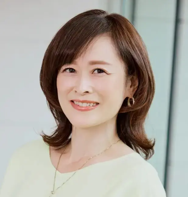 【50代におすすめのミディアムヘア60選】手入れが楽で老けて見えない！秋の上品ミディアムヘア