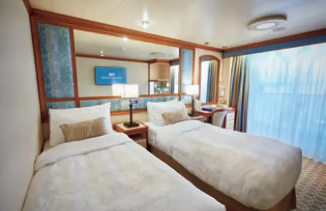 50代 大人のひとり旅 おすすめ　クルーズ　船　豪華客船　ダイヤモンド・プリンセス　客室　海側バルコニーの客室