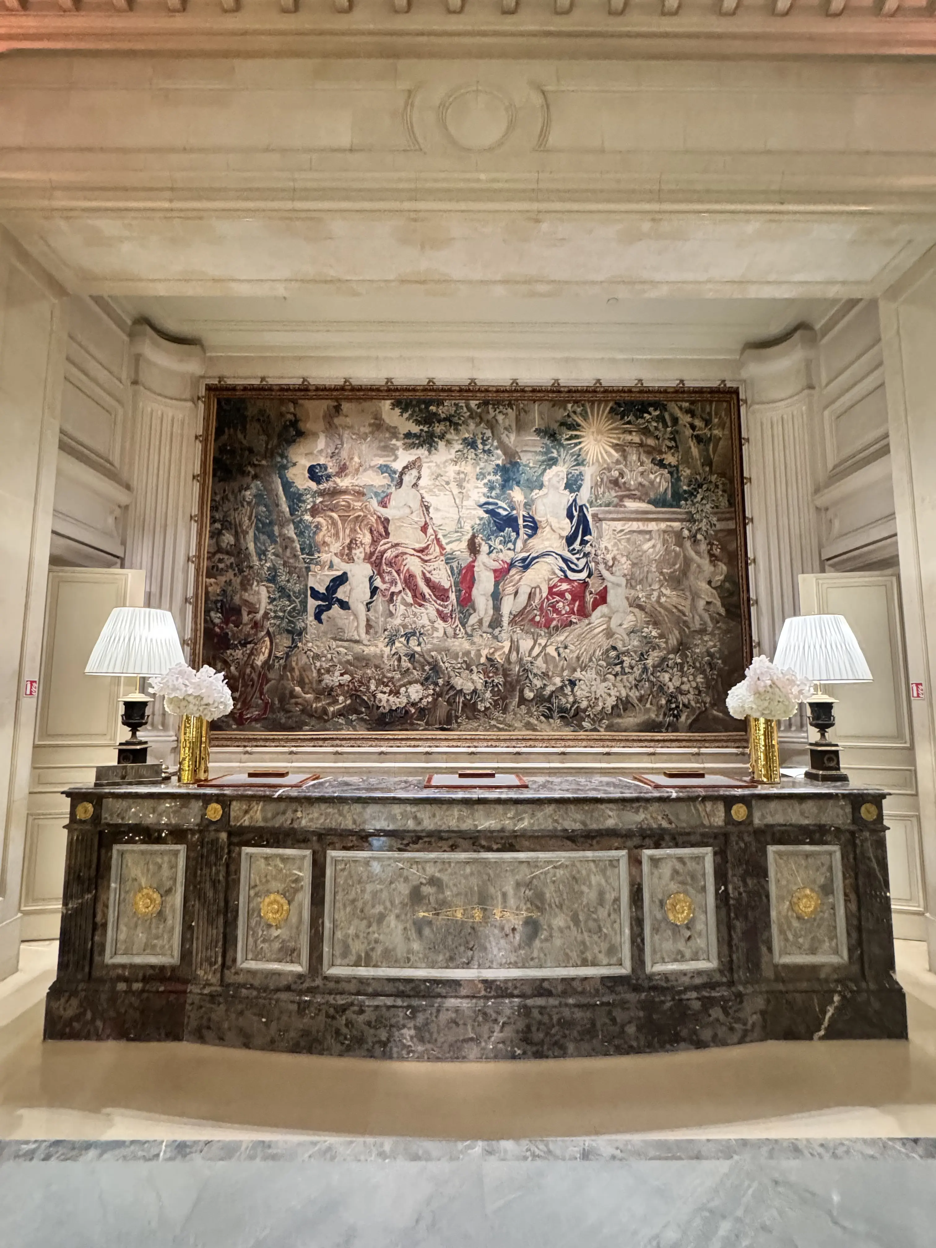 50代が海外旅に泊まりたいフランスパリのラグジャリーホテルと上品コーデ♡_1_19