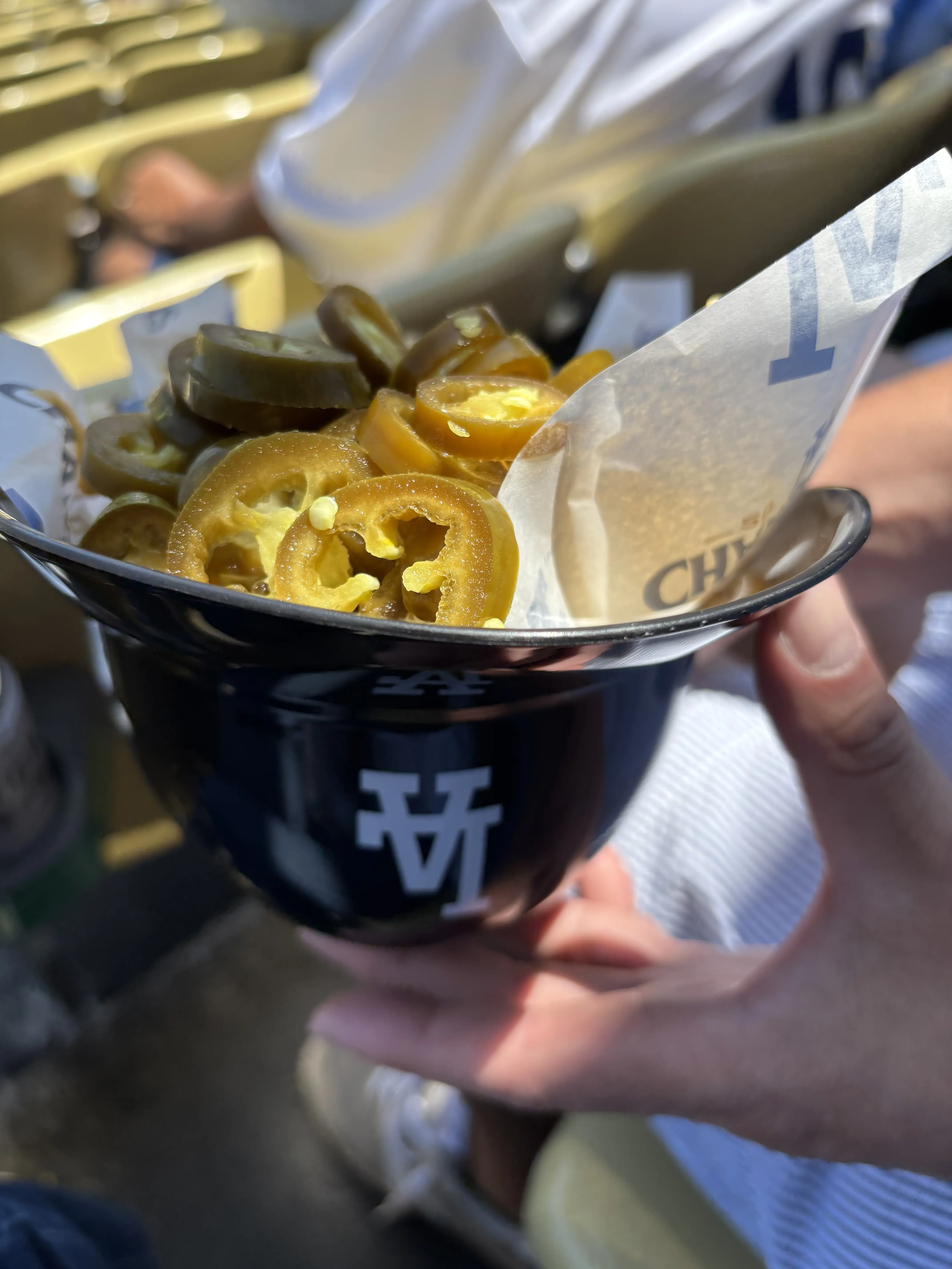 ナチョス ドジャースタジアム グルメ