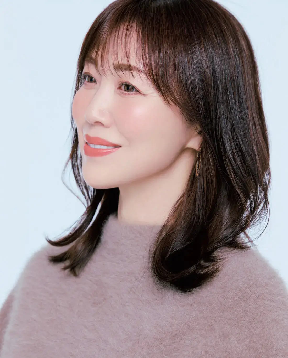 敏感な頭皮でもOK。肌映えする髪色が楽しめる“フロスティングカラー”【人気ヘアサロンの最旬明るめカラー】