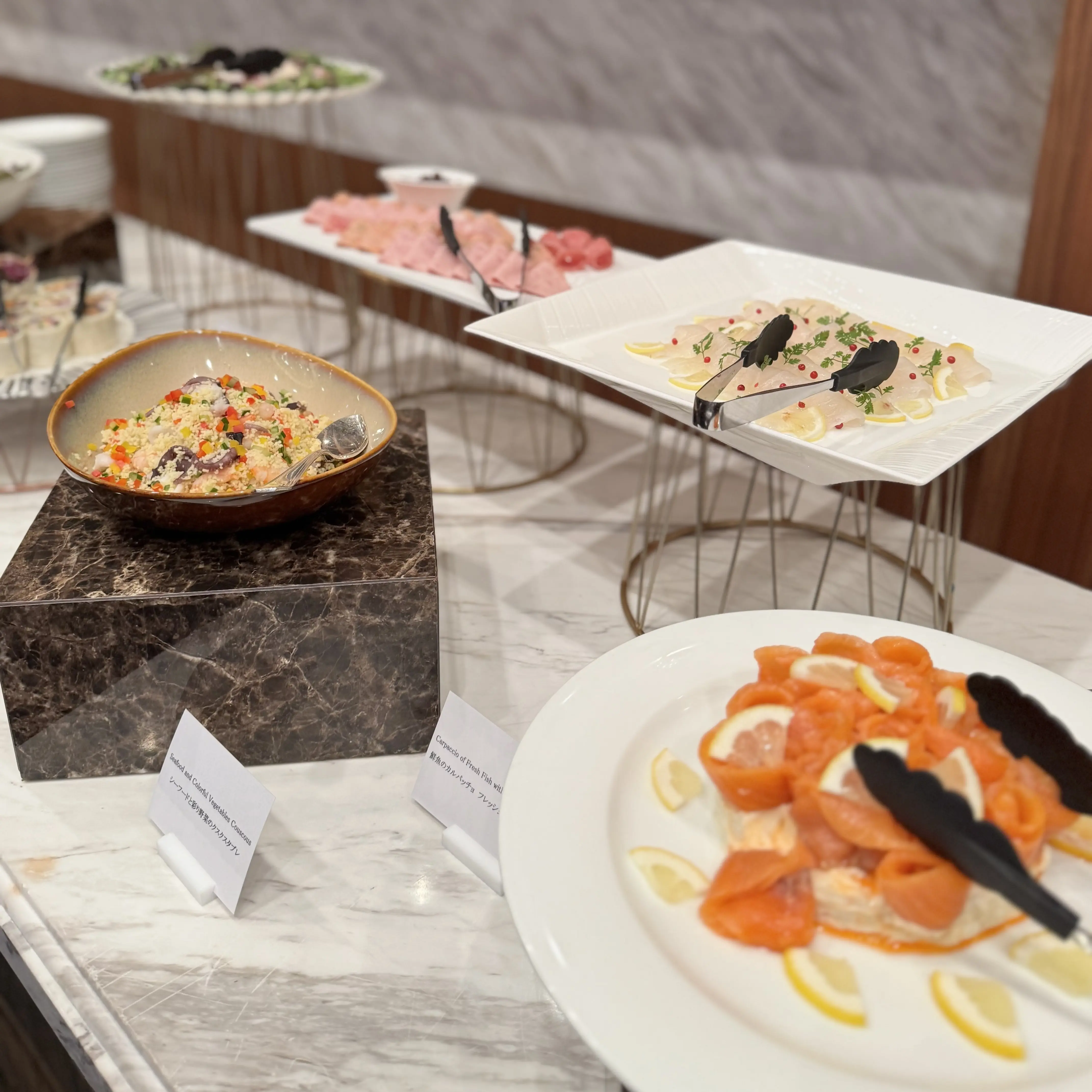 黒×刺繍ブラウスで éclat主催のパーティ「ソワレ・ドゥ・エクラ」へ_1_5-1