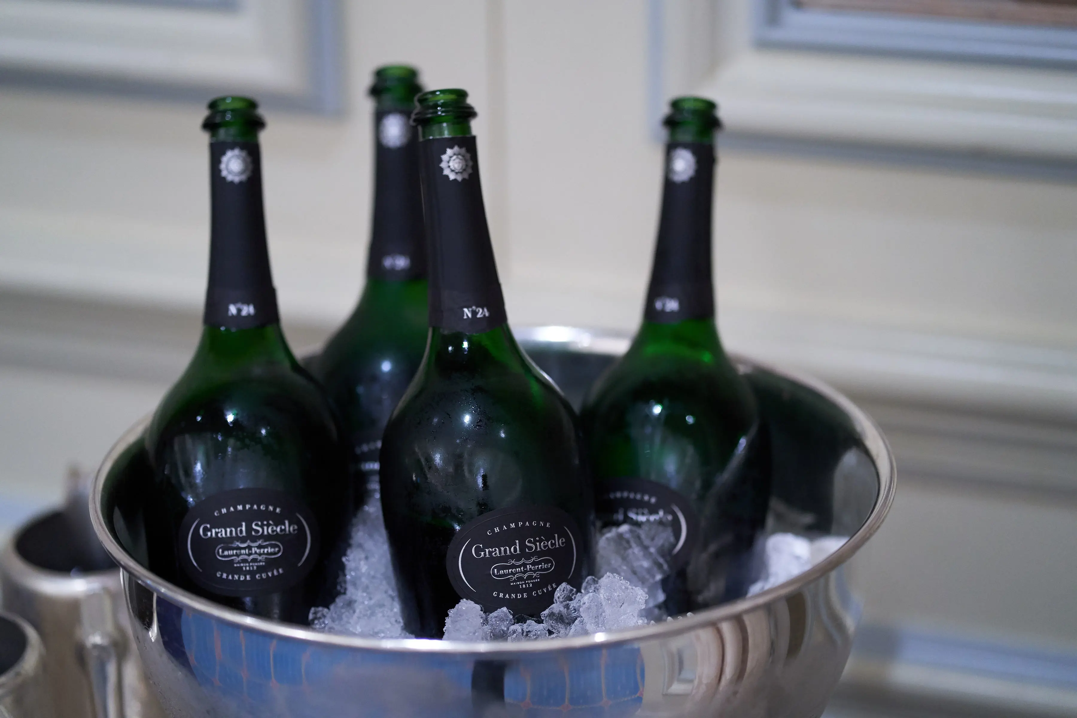 グランシエクルNO24高級シャンパン、ローラン・ペリエ グラン・シエクル NO.24(箱有り)