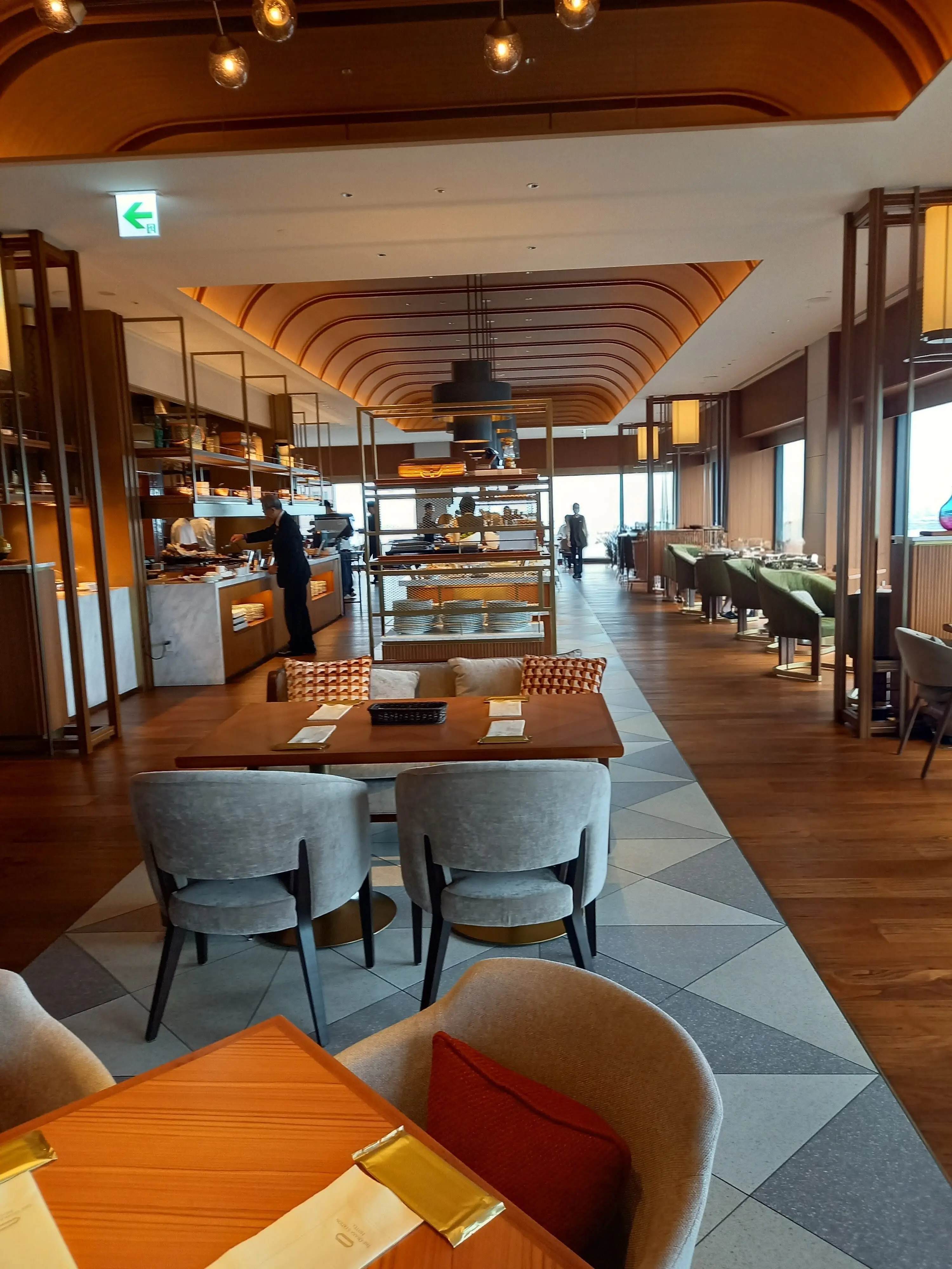 モクシー大阪本町とTHE OSAKA STATION HOTEL。静と動を感じた大阪のホテルステイ_1_20